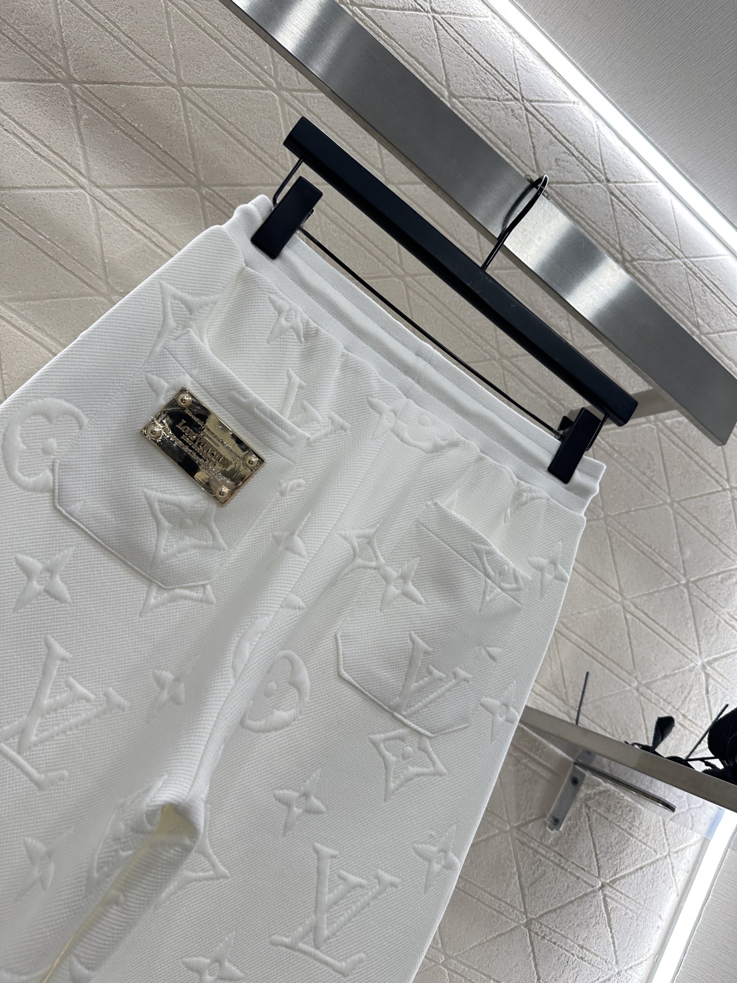 ♥Louis vuitto*♥2025新品上架 压花连帽外套长裤套装定制YB进口压花材质，质感光泽，舒适