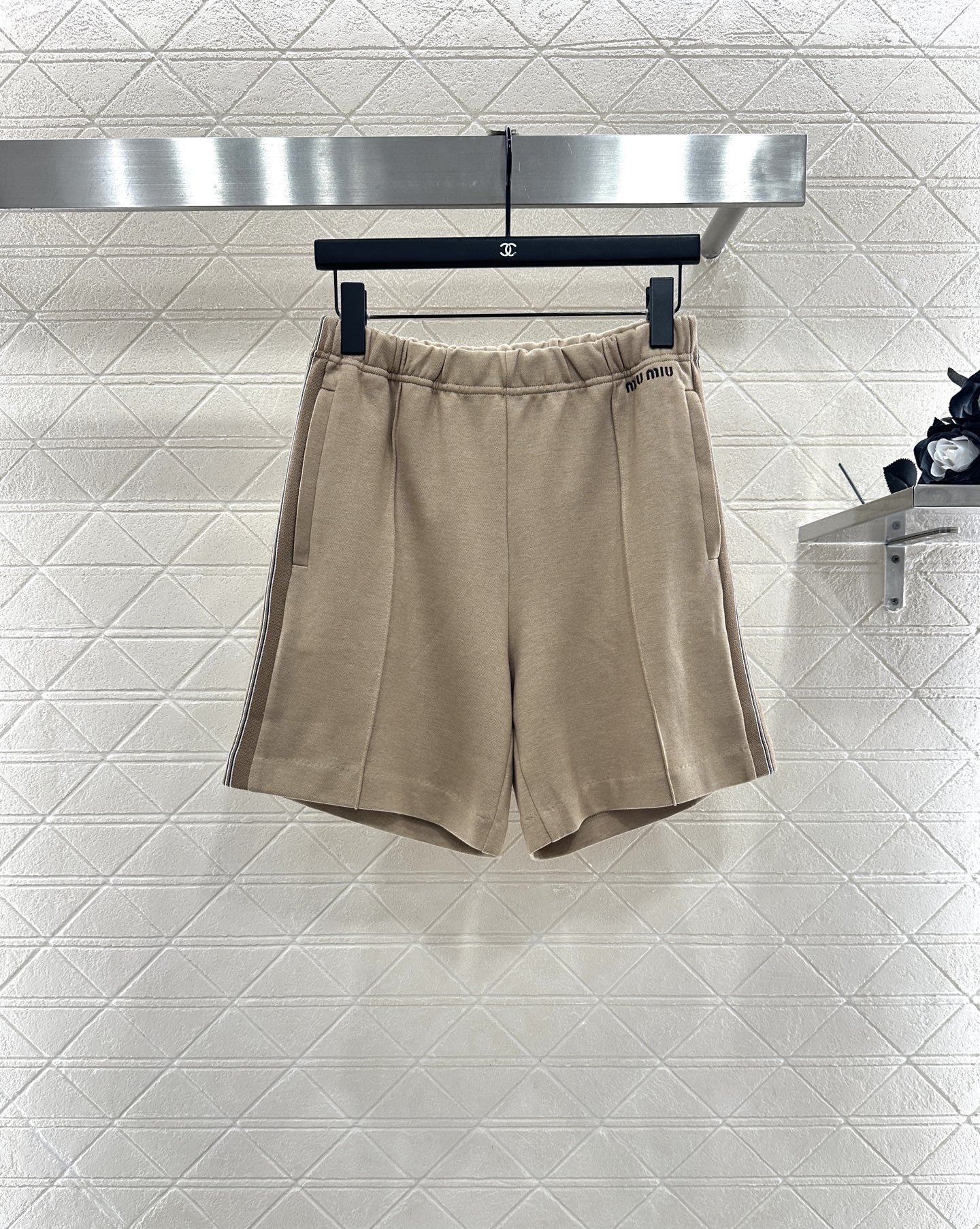 ♥Miumi*♥2025新品上架 撞色外套短裤套装定制YB斜纹全棉材质，质感细腻，垂顺舒适，立领外套短裤