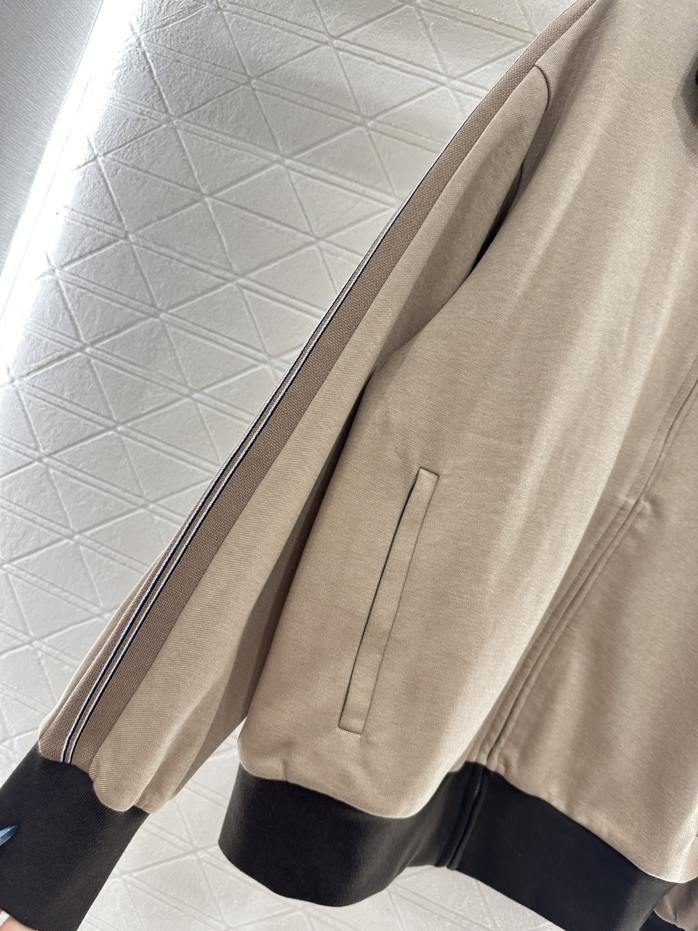 ♥Miumi*♥2025新品上架 撞色外套短裤套装定制YB斜纹全棉材质，质感细腻，垂顺舒适，立领外套短裤