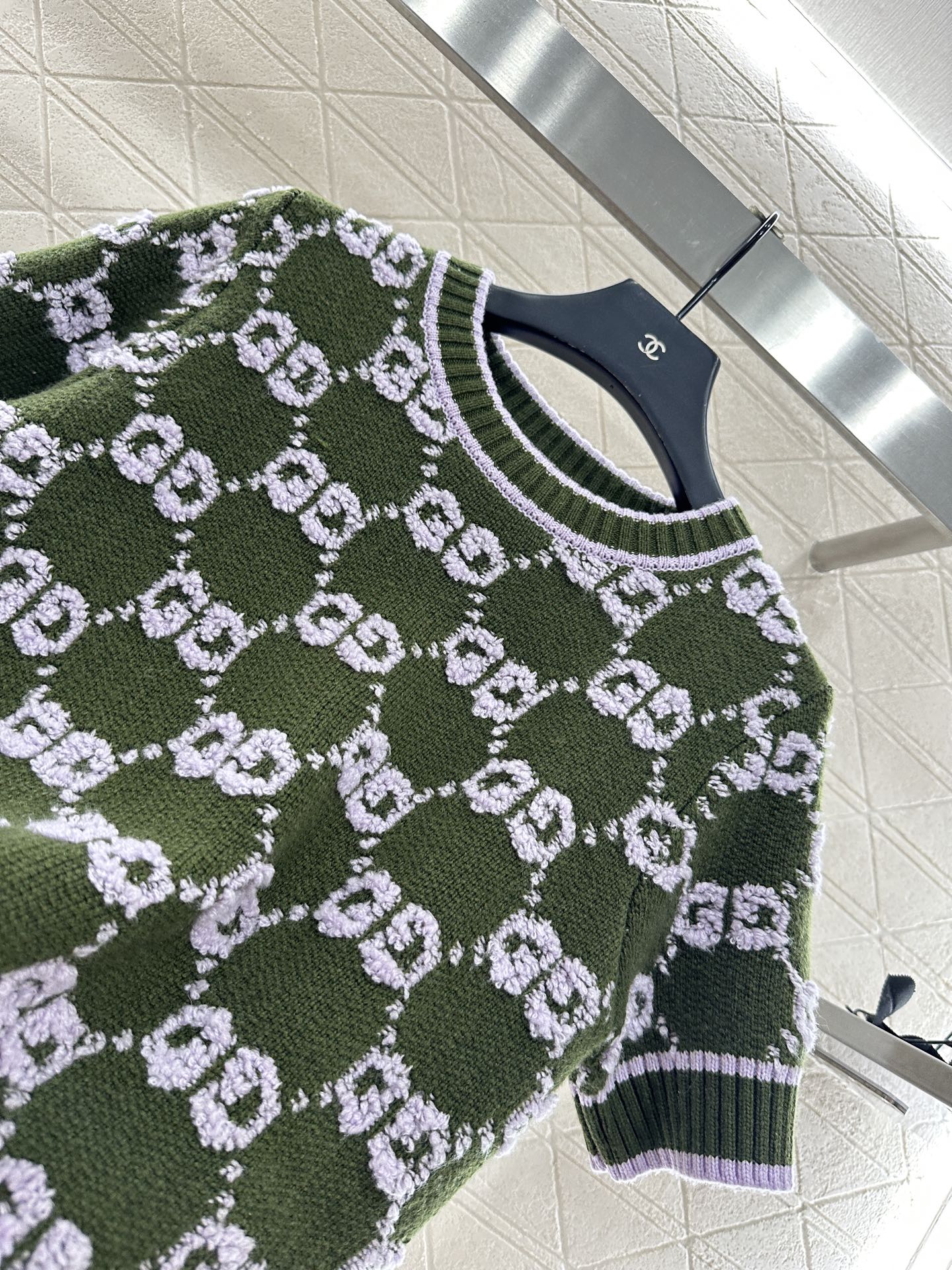 ♥Gucc*♥2025新品上架 圆领提花针织短袖定制YB羊毛纱线织造，质感上乘，穿搭舒适，圆领针织短袖版