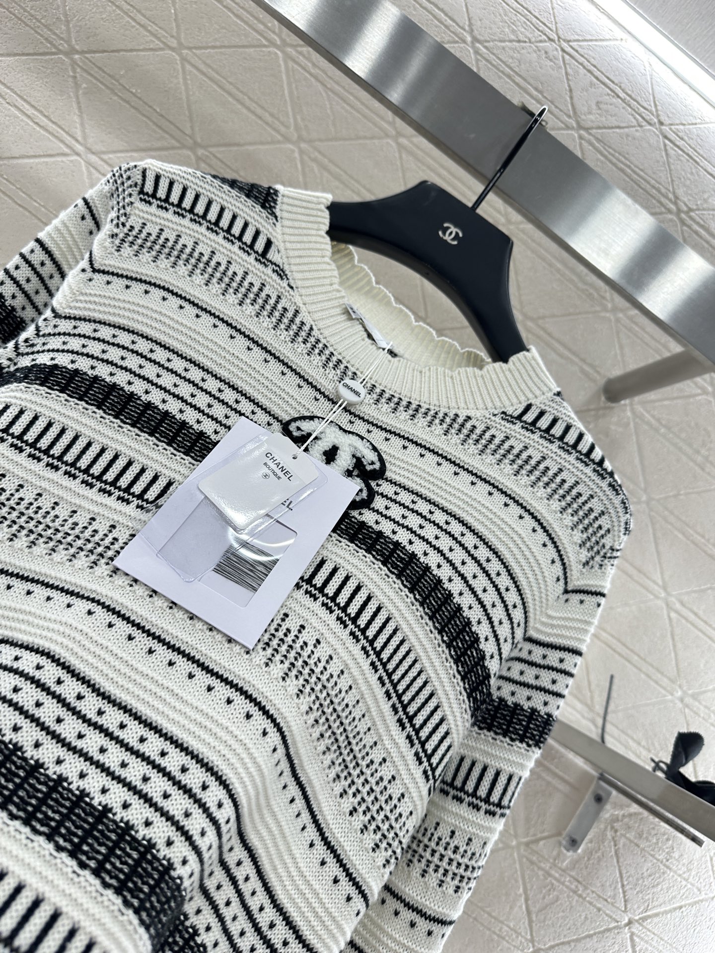 ♥Chane*♥2025新品上架 条纹针织上衣定制YB羊毛纱线织造，质感高级舒适，套头针织毛衣剪裁，通体