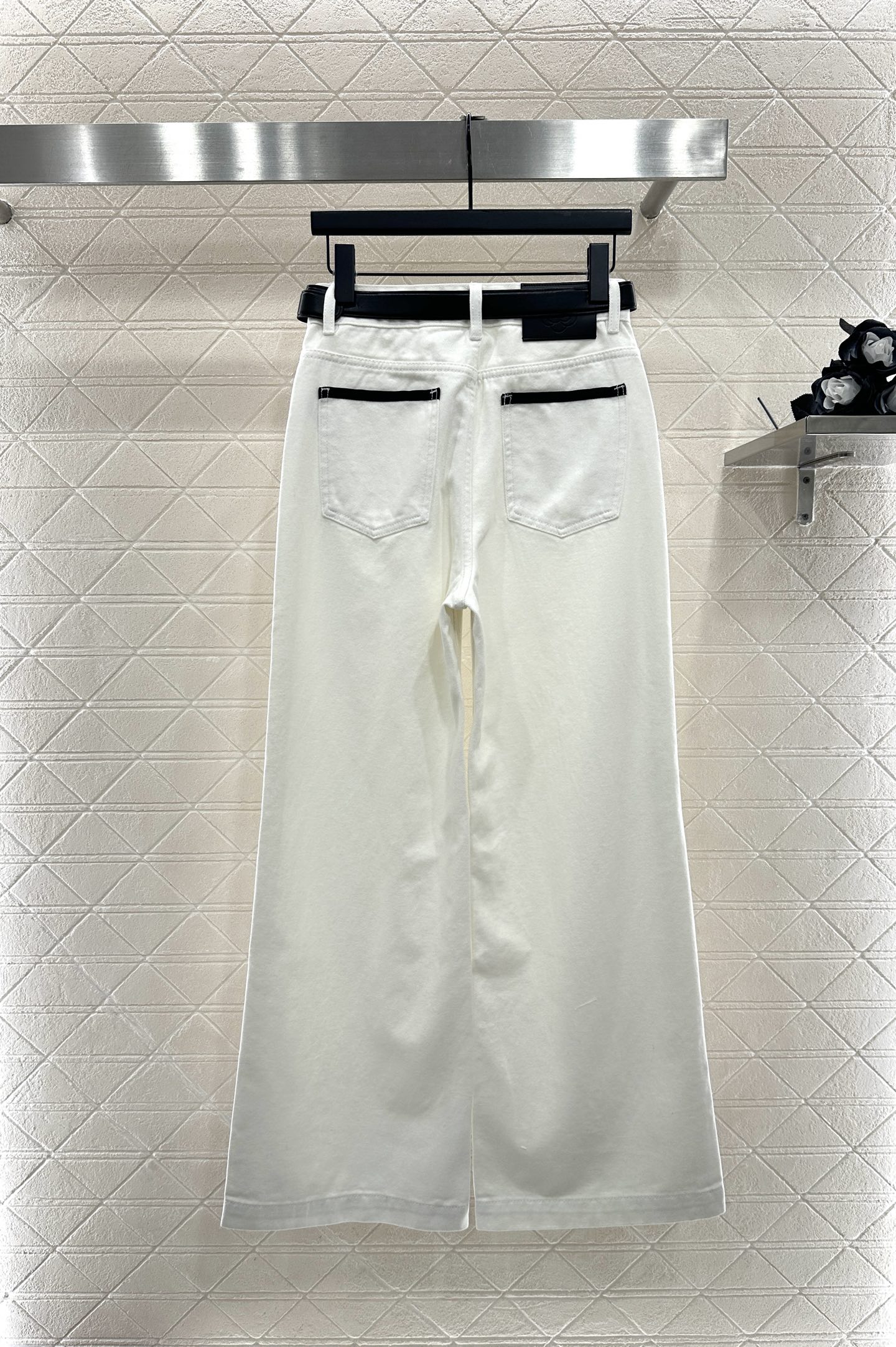 ♥Chane*♥2025新品上架 高腰牛仔阔腿裤定制YB斜纹棉牛仔面料，透气性佳，柔软亲肤，高腰系扣对称