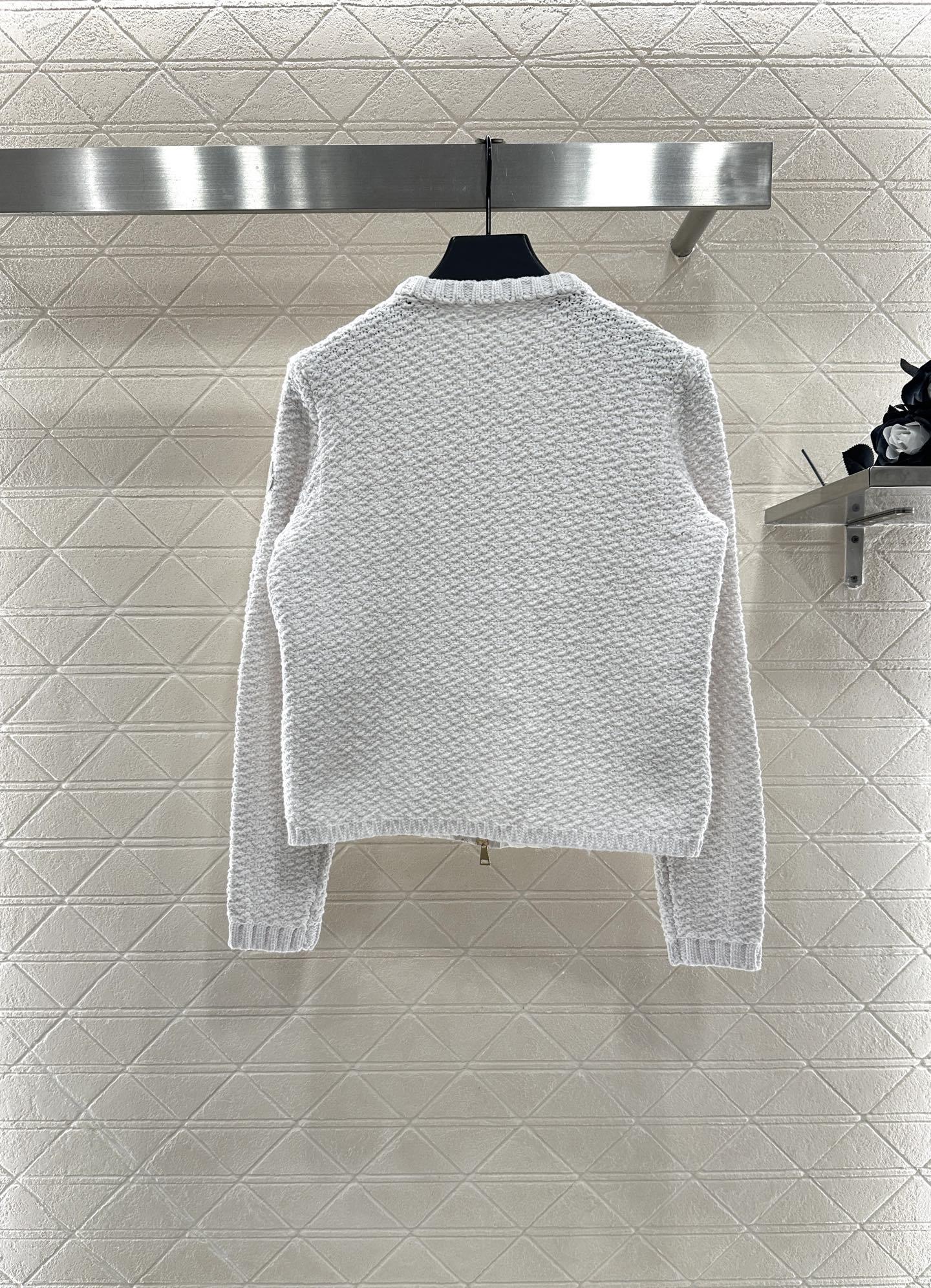 ♥Moncle*♥2025新品上架 针织拼接拉链羽绒服定制YB精梳针织棉➕羊毛材质,其工艺还原,升级材质