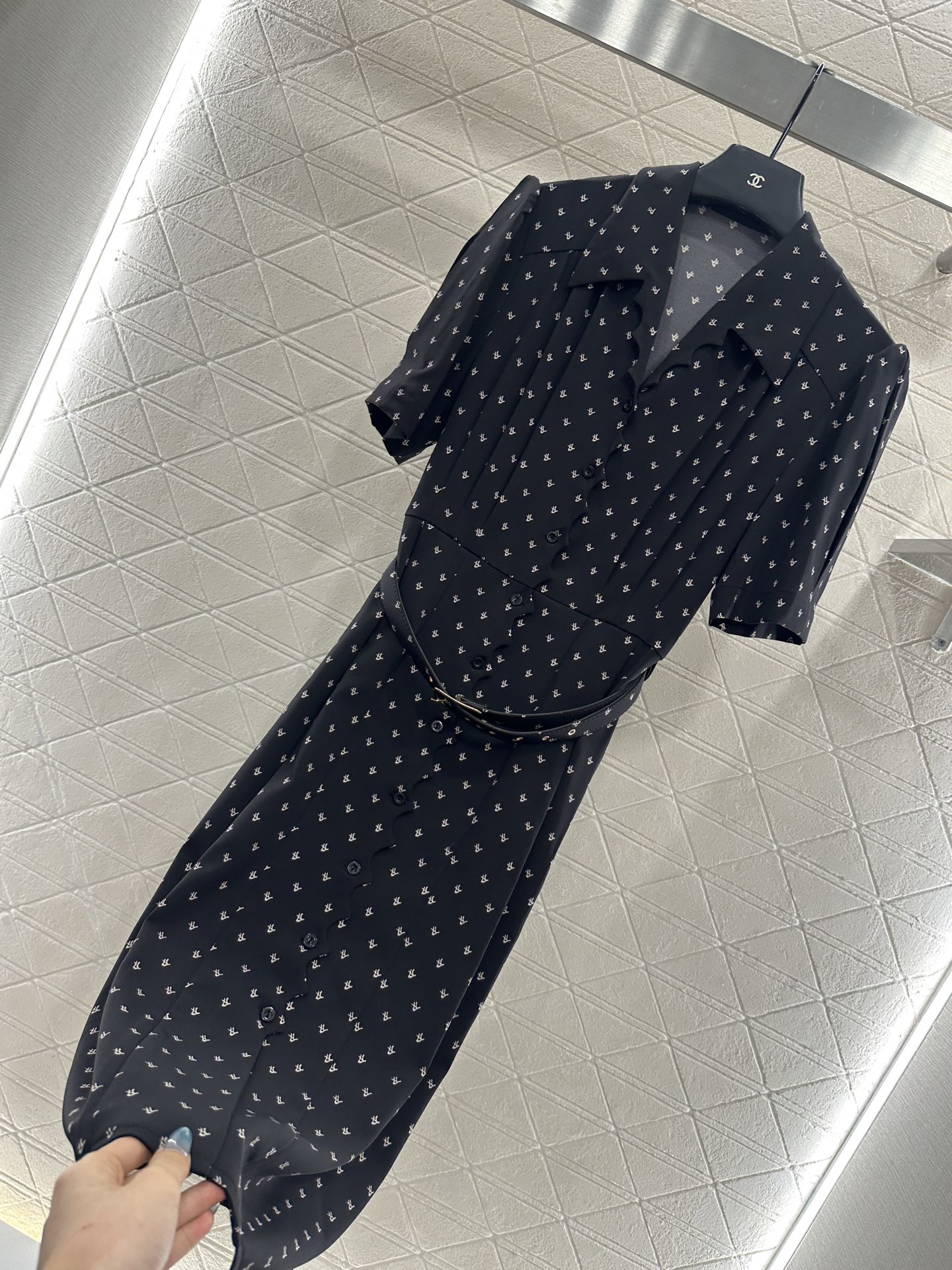 ♥Louis vuitto*♥2025新品上架 印花公主袖腰带连衣裙定制YB进口斜纹稠材质，质感光泽，垂