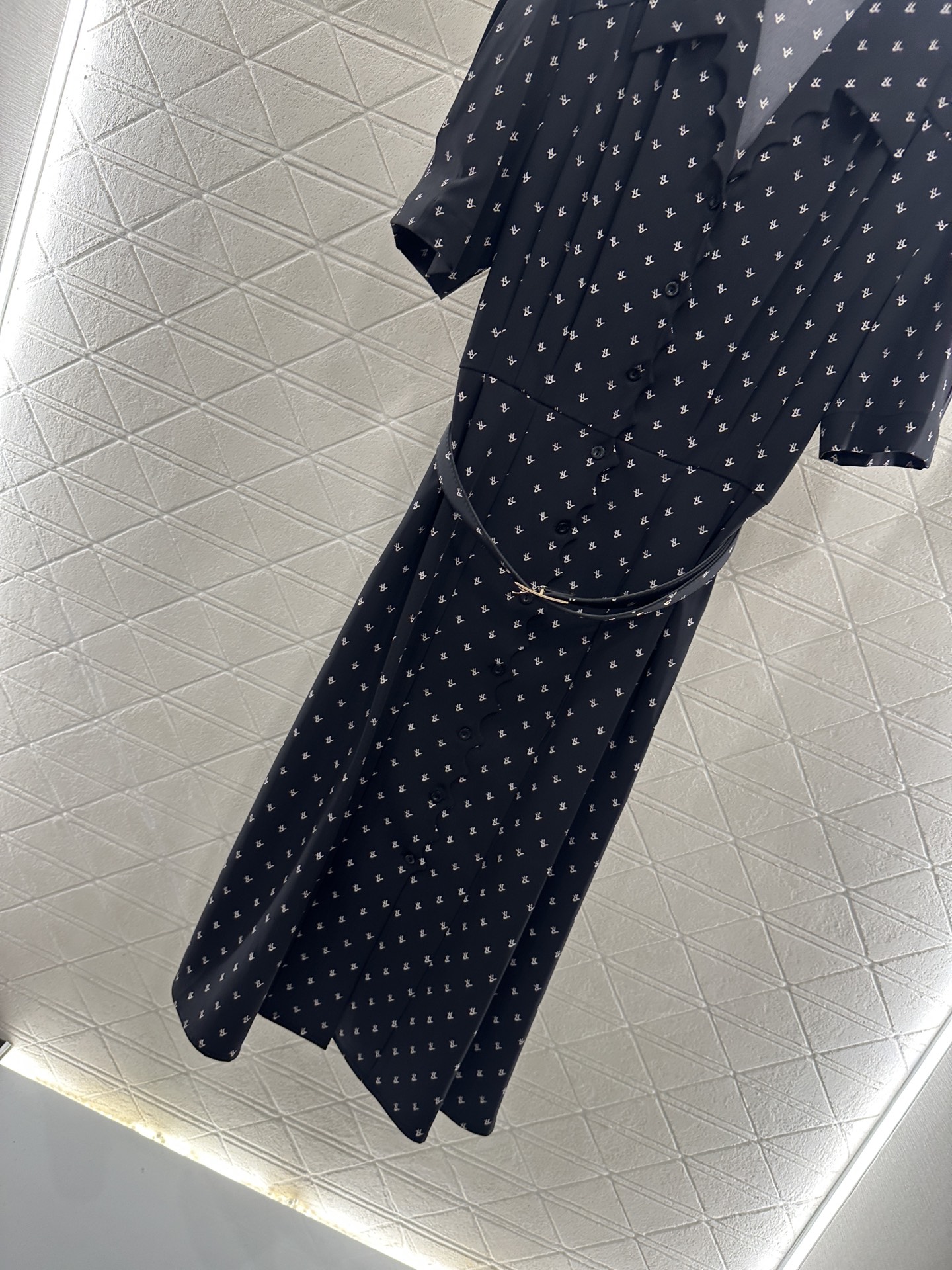 ♥Louis vuitto*♥2025新品上架 印花公主袖腰带连衣裙定制YB进口斜纹稠材质，质感光泽，垂