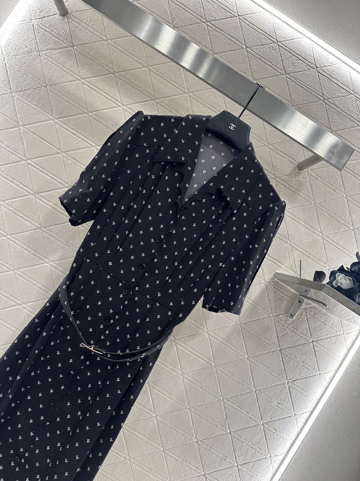 ♥Louis vuitto*♥2025新品上架 印花公主袖腰带连衣裙定制YB进口斜纹稠材质，质感光泽，垂