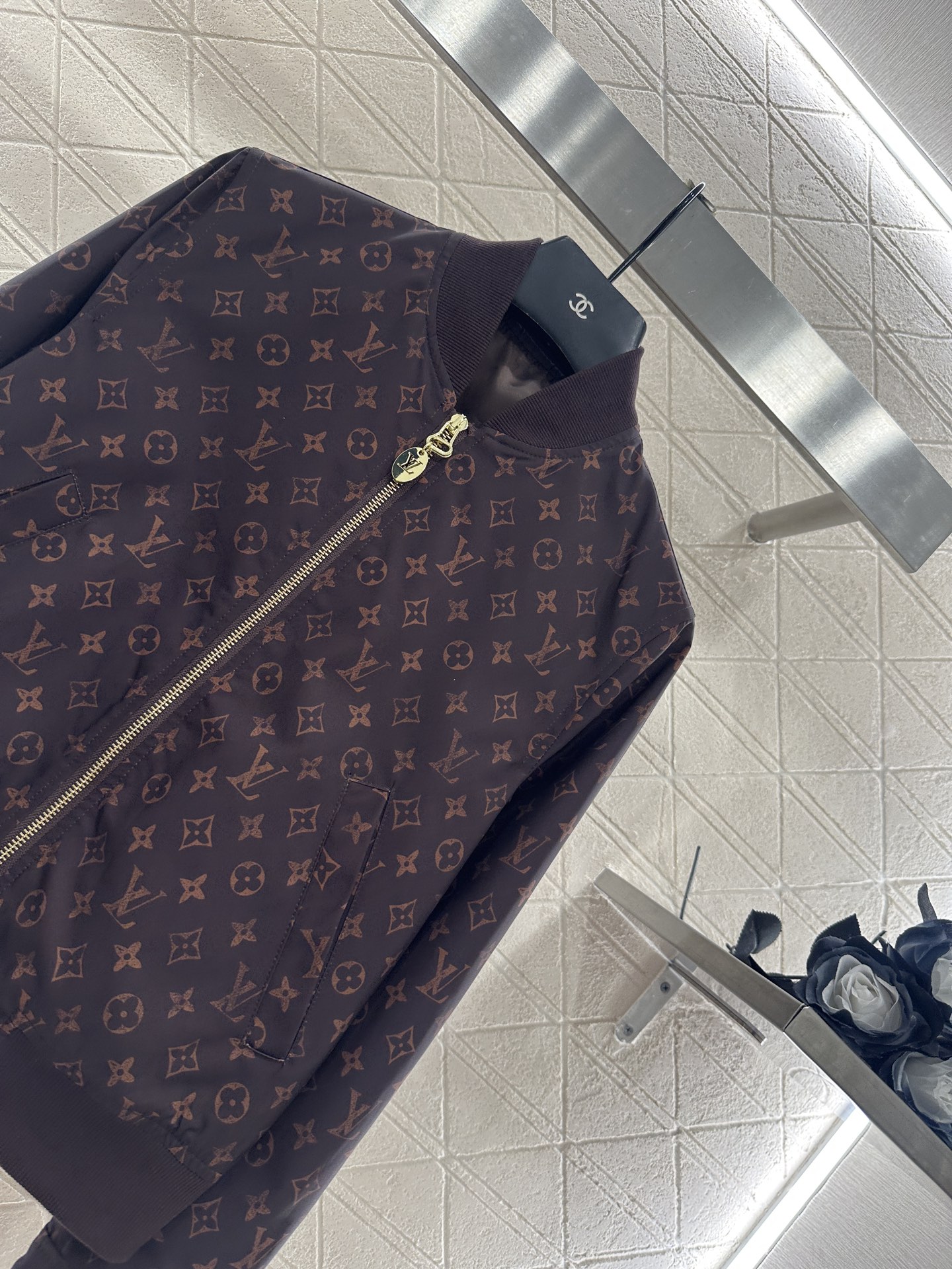 ♥Louis Vuttn*♥2025新品上架 棒球夹克外套定制YB进口防水尼龙材质，质感高级，挺括有型，