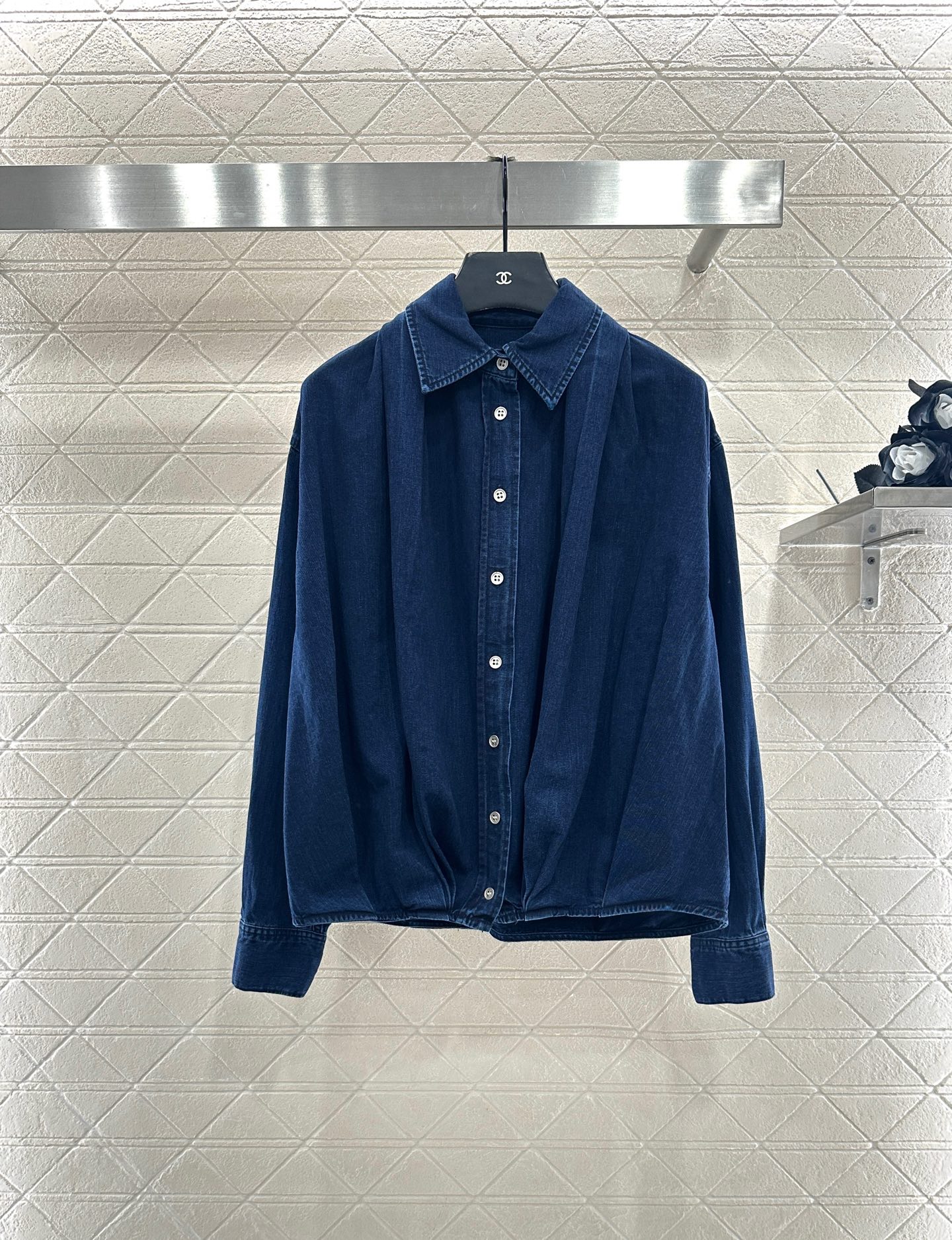 ♥Loew*♥2025新品上架 牛仔衬衫灯笼九分裤套装定制YB斜纹棉牛仔材质，舒适柔软，透气好穿，水洗做