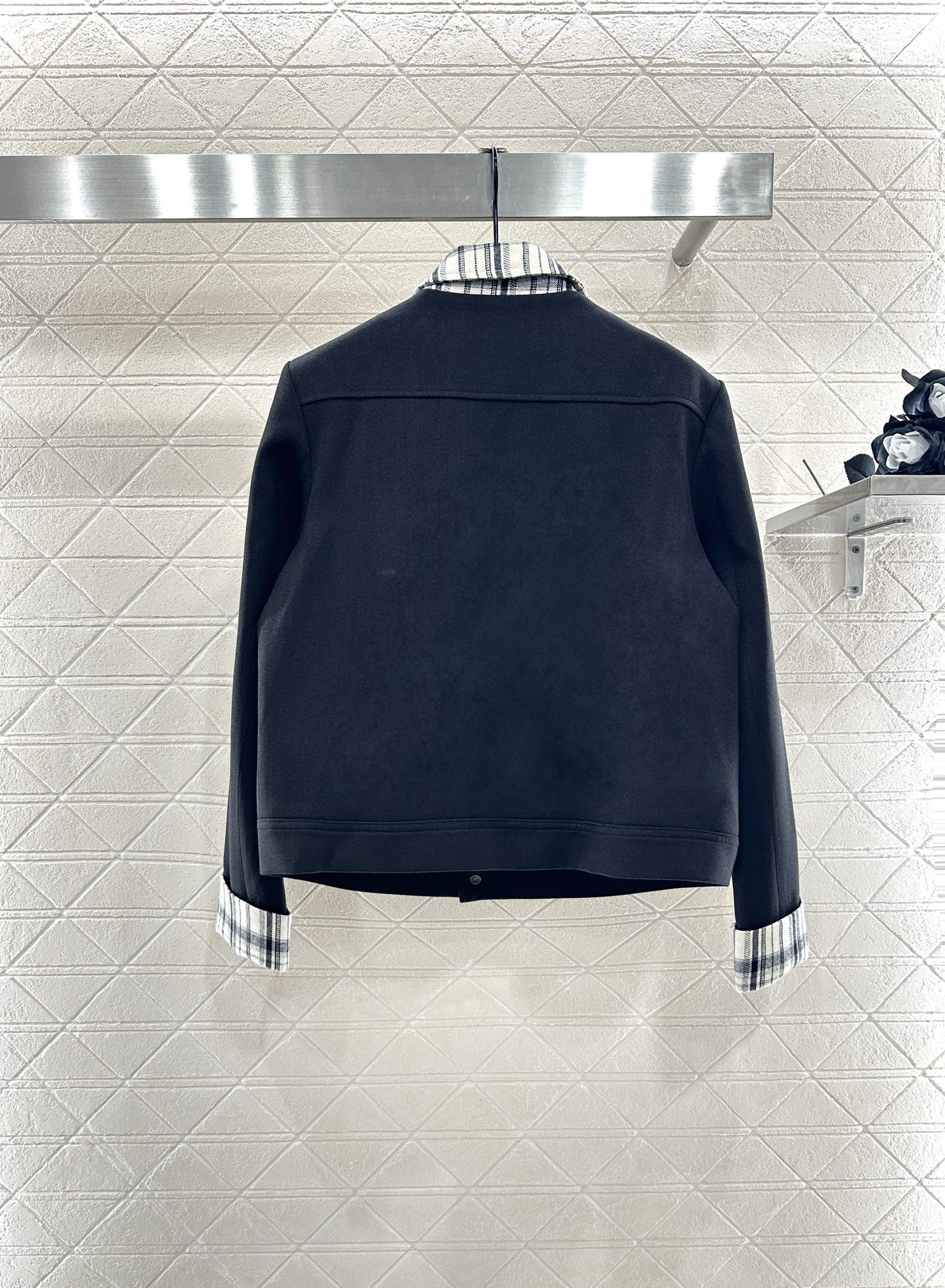 ♥Dio*♥2025新品上架 格纹翻领夹克外套定制YB进口羊毛材质，质感高级，穿搭有型，正肩翻领外套，领