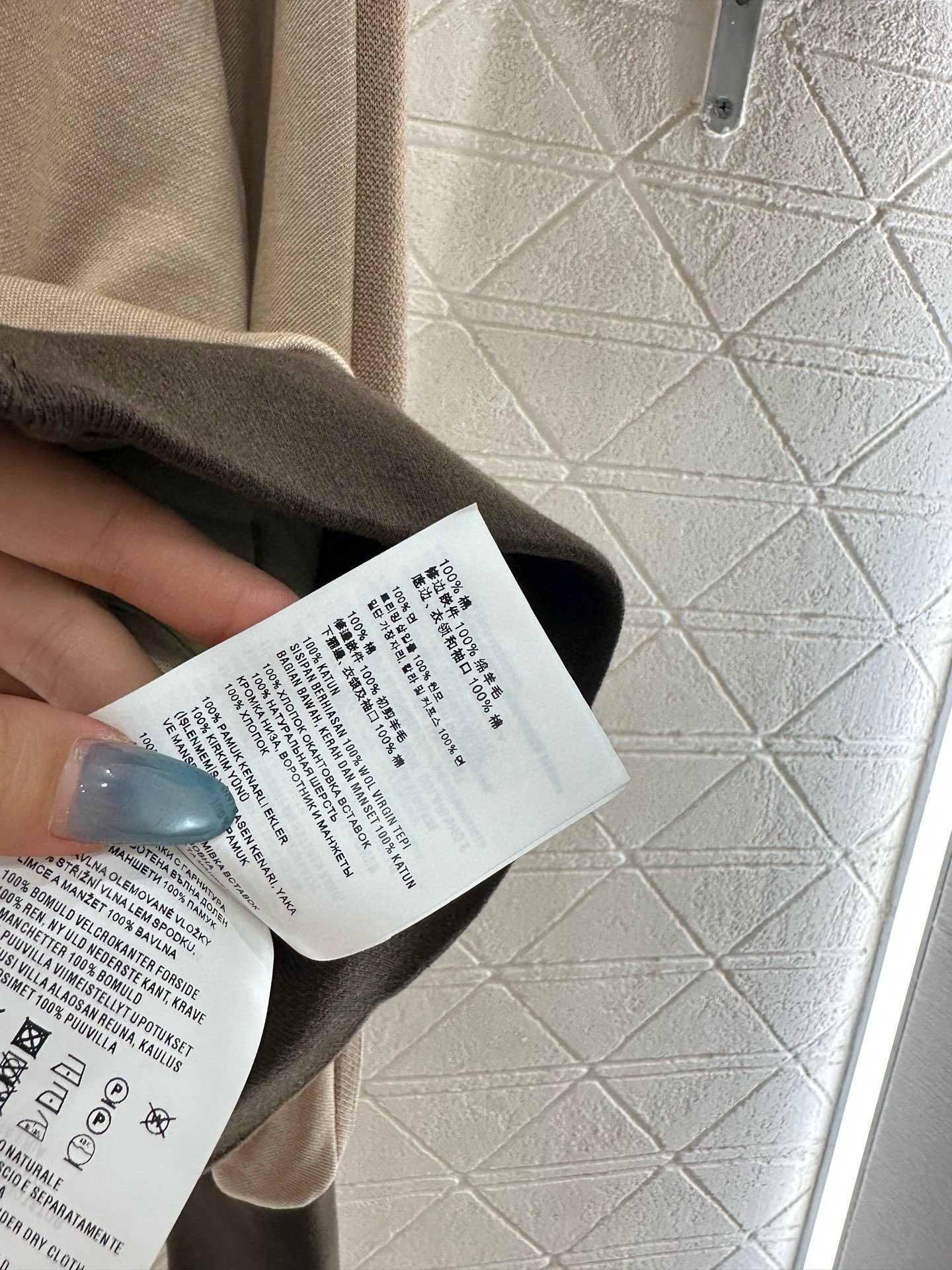 ♥Miumi*♥2025新品上架 撞色外套短裤套装定制YB斜纹全棉材质，质感细腻，垂顺舒适，立领外套短裤