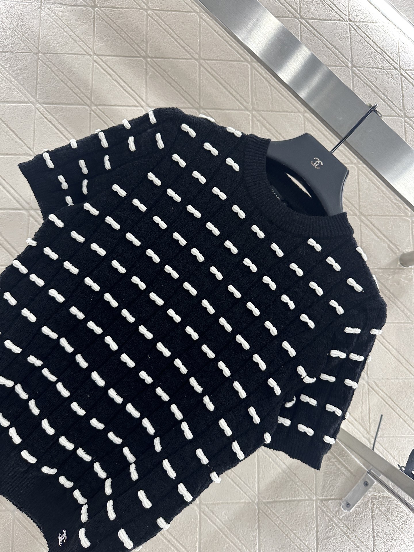 ♥Chane*♥2025新品上架 蝴蝶结针织短袖定制YB羊毛纱线织造，质感高级舒适，套头针织短袖剪裁，通