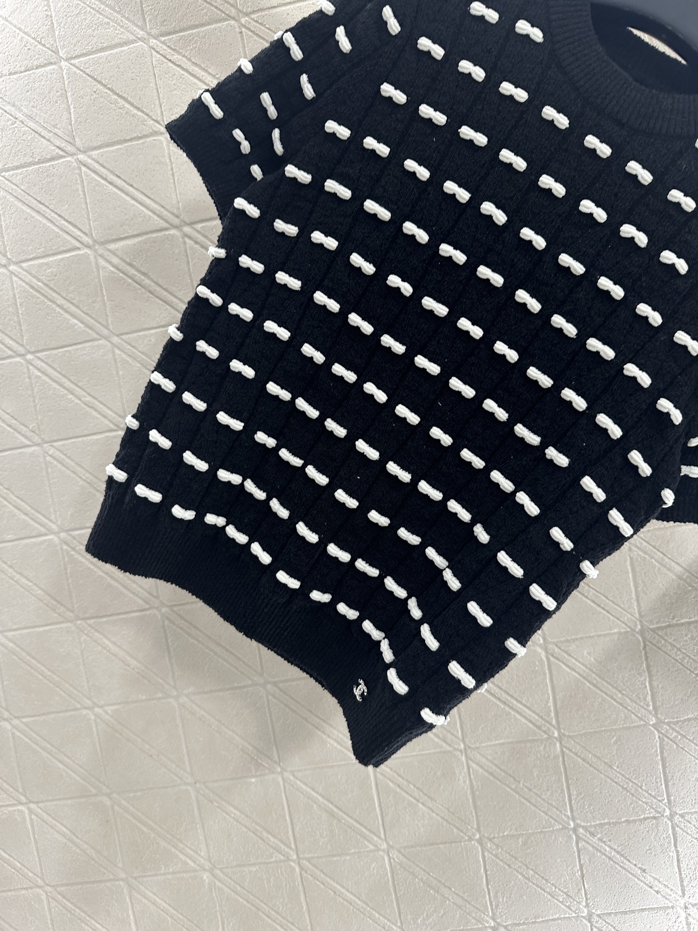 ♥Chane*♥2025新品上架 蝴蝶结针织短袖定制YB羊毛纱线织造，质感高级舒适，套头针织短袖剪裁，通