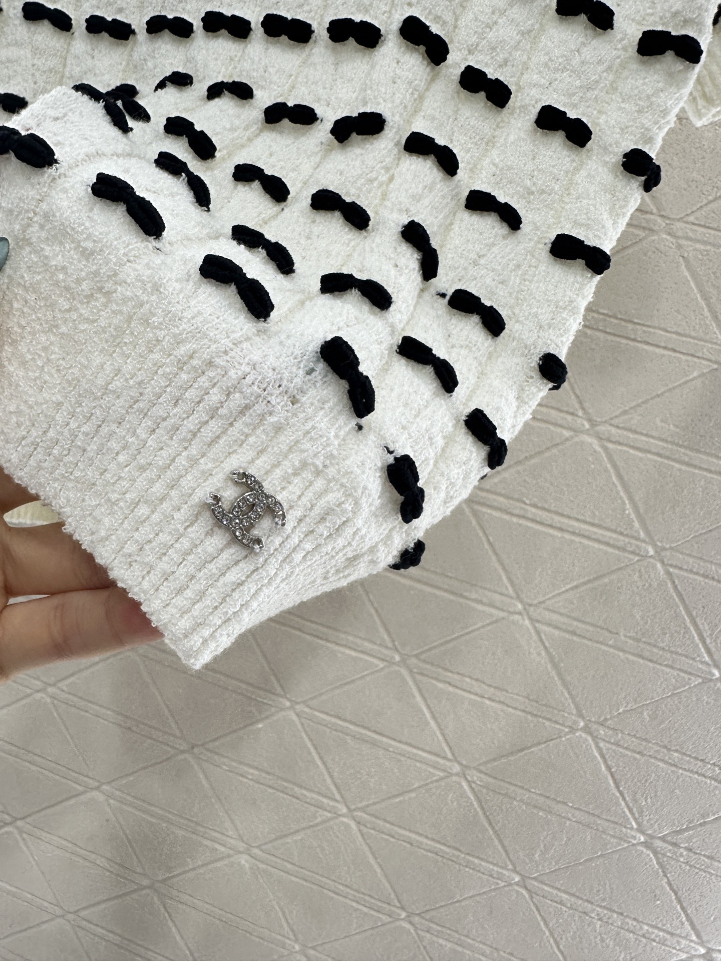 ♥Chane*♥2025新品上架 蝴蝶结针织短袖定制YB羊毛纱线织造，质感高级舒适，套头针织短袖剪裁，通