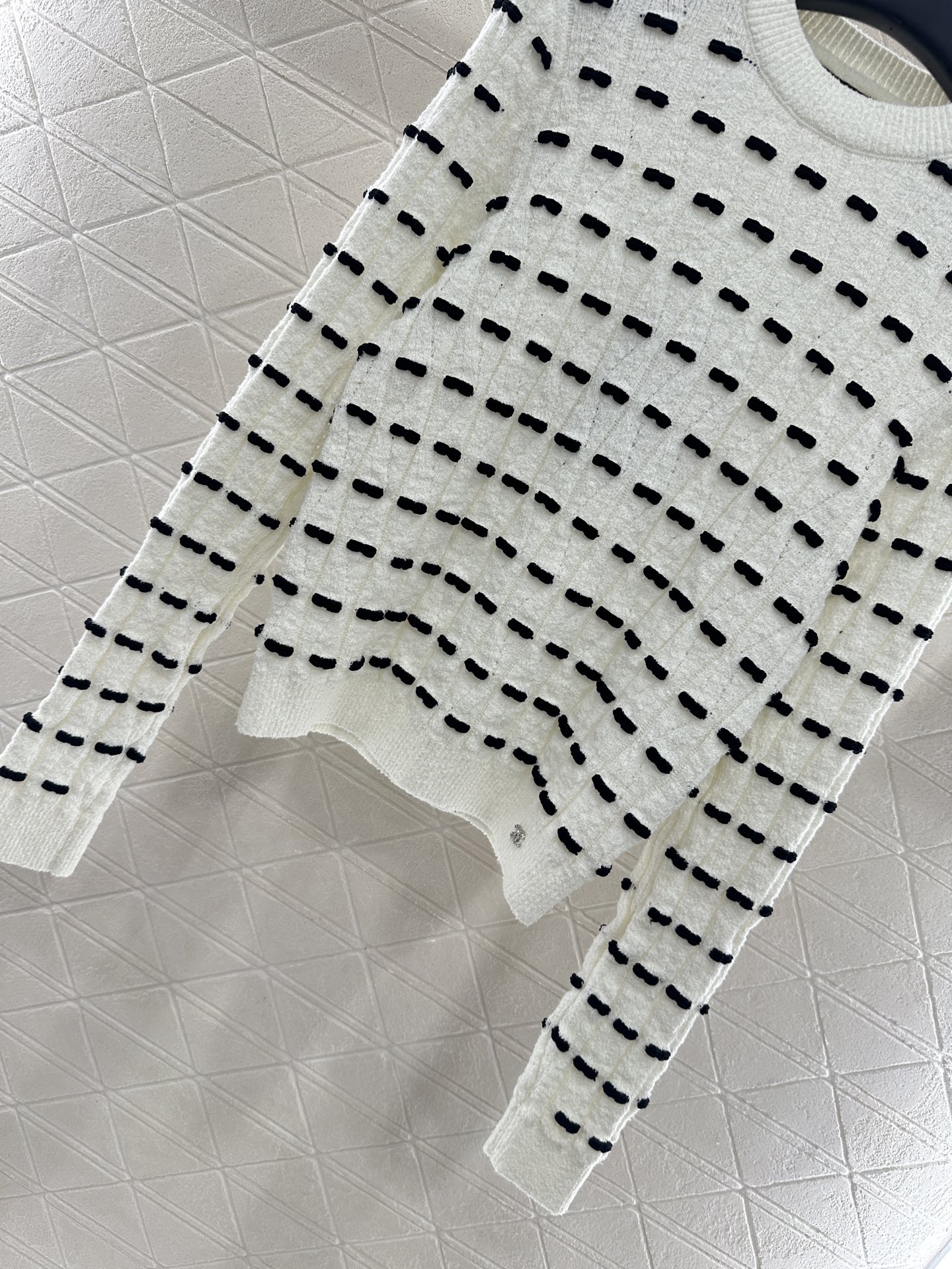 ♥Chane*♥2025新品上架 蝴蝶结针织长袖上衣定制YB羊毛纱线织造，质感高级舒适，套头针织毛衣剪裁