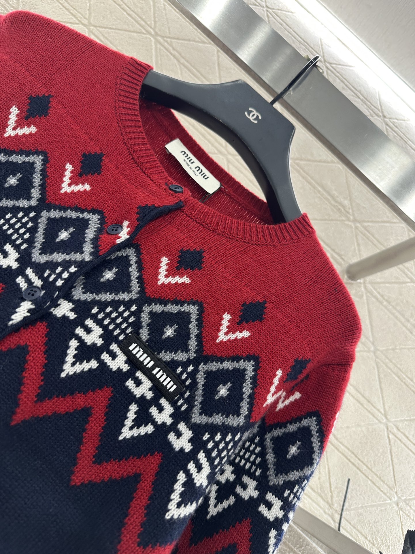 ♥Miumi*♥2025新品上架 围巾钩花开衫两件套定制YB羊毛针织材质，质感高级，舒适柔软，圆领长袖针