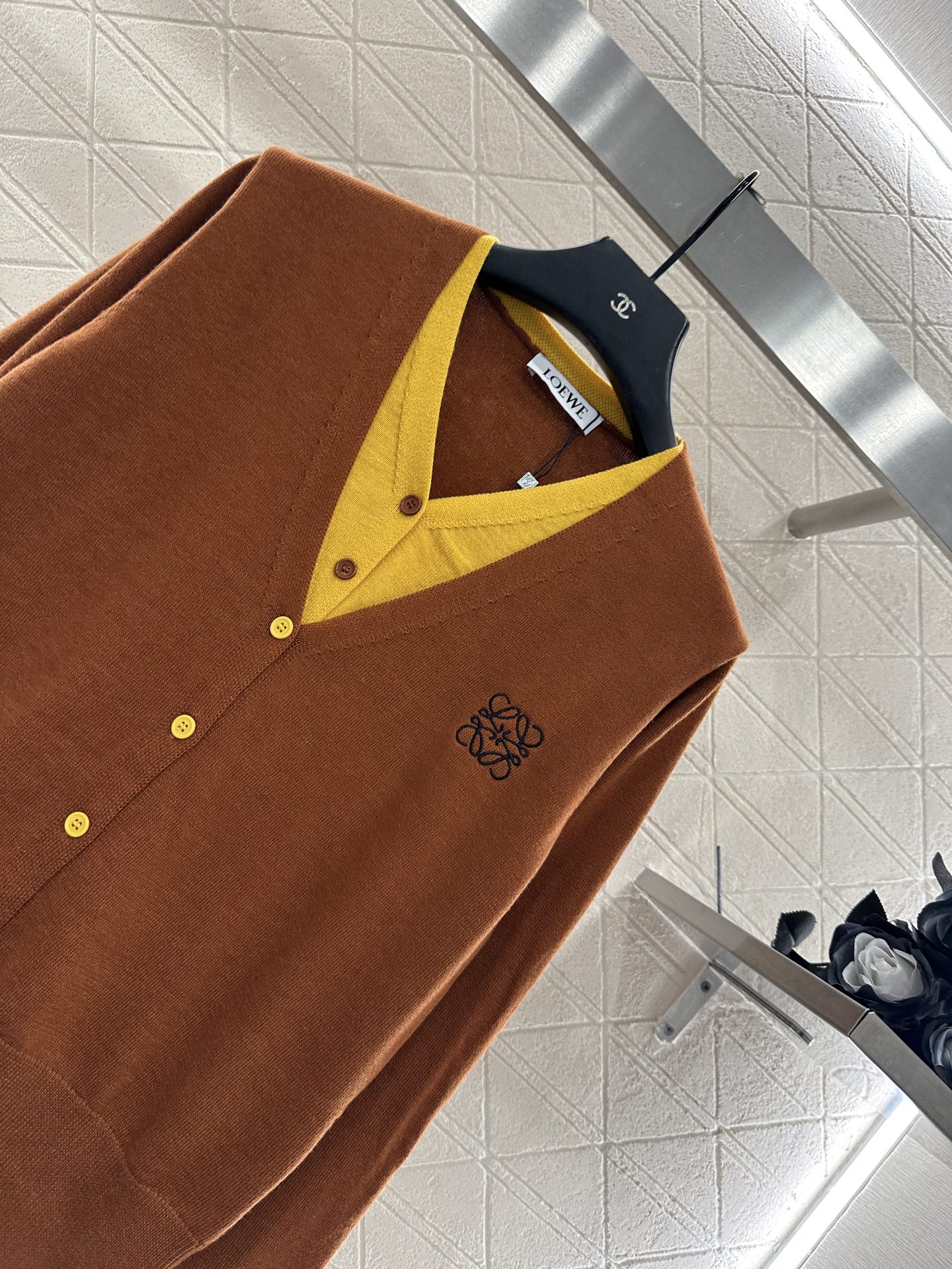 ♥Loew*♥2025新品上架 撞色假两件针织开衫定制YB羊毛纱线织造，亲肤舒适，柔软有质感，V领针织开