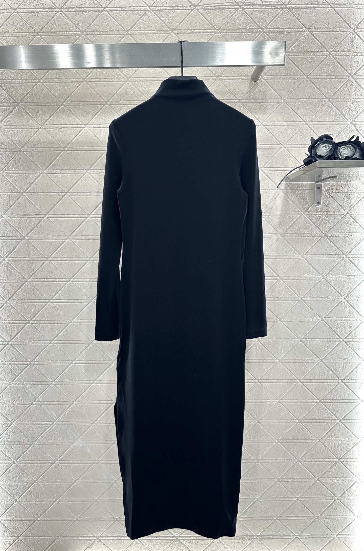 ♥Loew*♥2025新品上架 修身图腾高领打底连衣裙定制YB斜纹全棉材质，质感舒适，弹力十足，修身高领