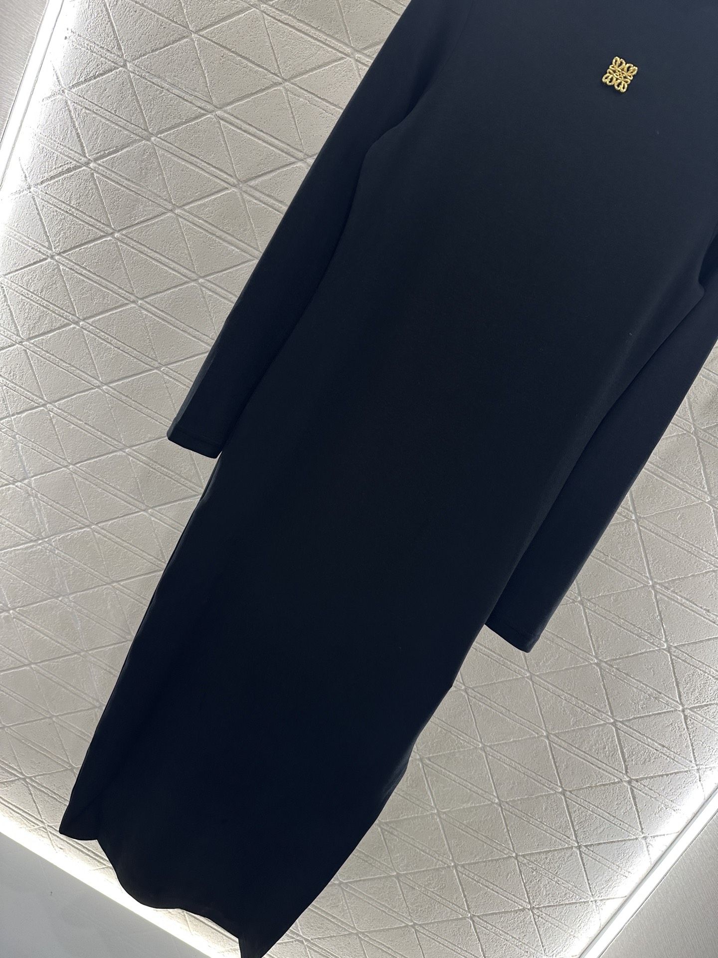 ♥Loew*♥2025新品上架 修身图腾高领打底连衣裙定制YB斜纹全棉材质，质感舒适，弹力十足，修身高领
