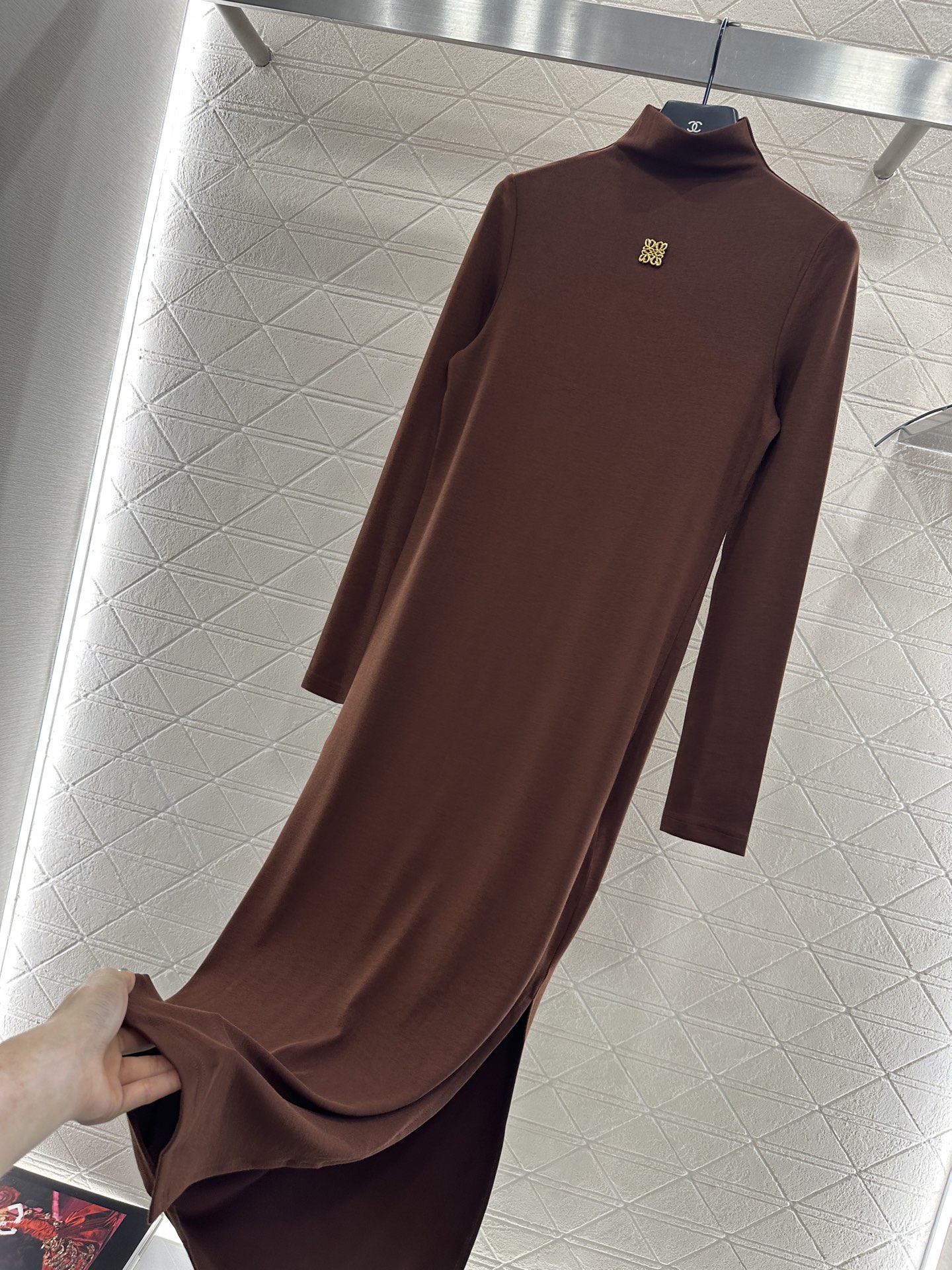 ♥Loew*♥2025新品上架 修身图腾高领打底连衣裙定制YB斜纹全棉材质，质感舒适，弹力十足，修身高领