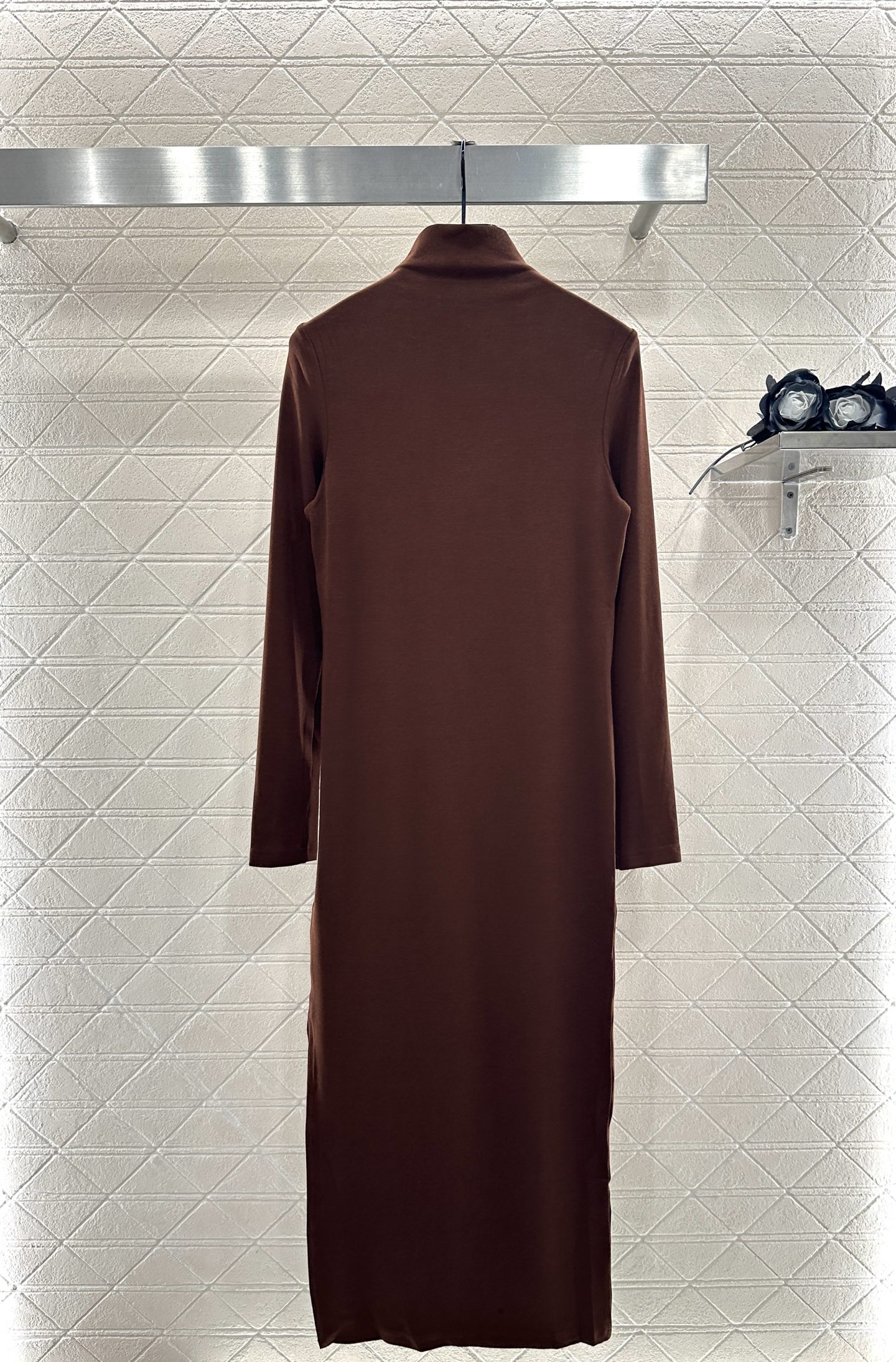 ♥Loew*♥2025新品上架 修身图腾高领打底连衣裙定制YB斜纹全棉材质，质感舒适，弹力十足，修身高领