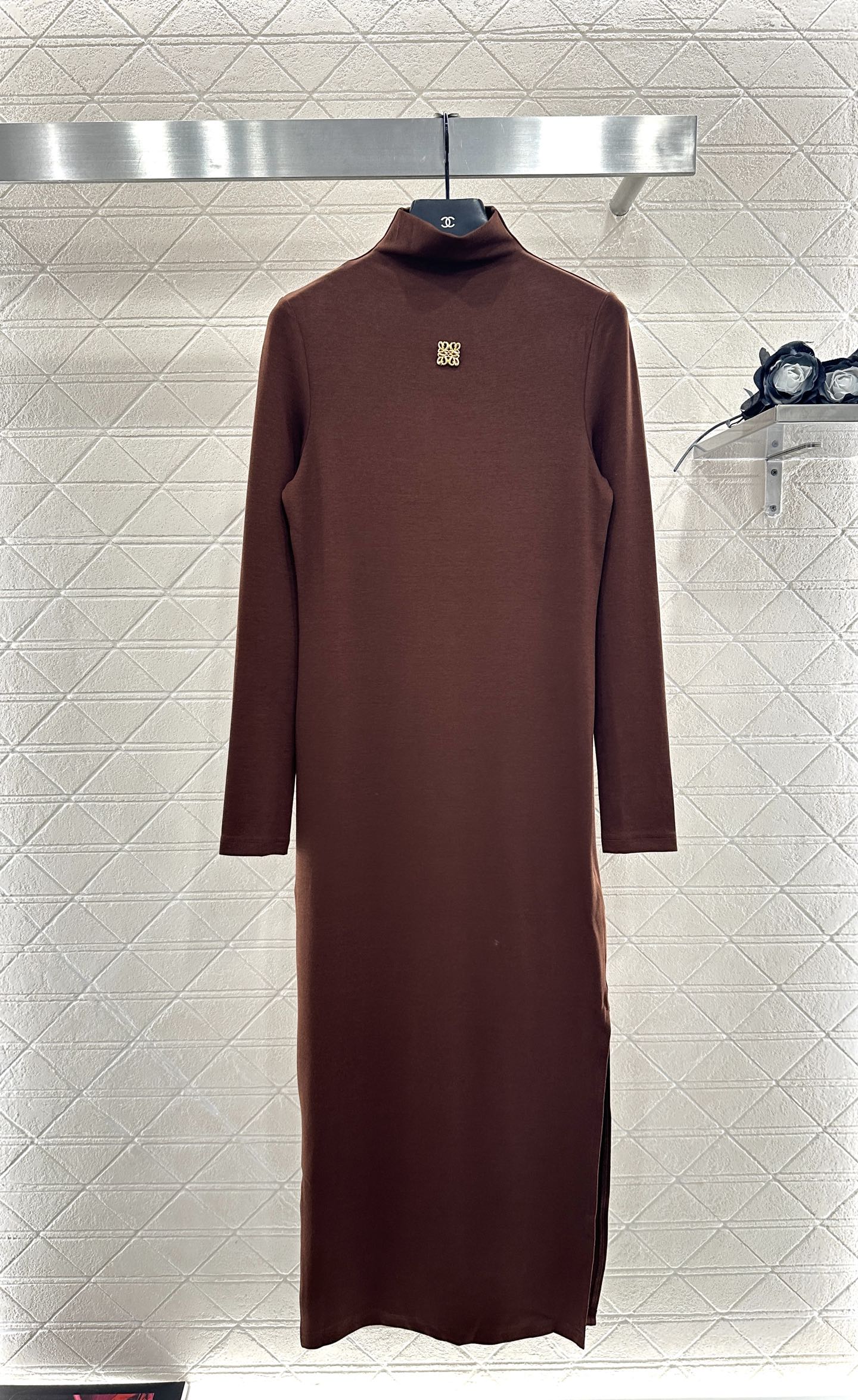 ♥Loew*♥2025新品上架 修身图腾高领打底连衣裙定制YB斜纹全棉材质，质感舒适，弹力十足，修身高领