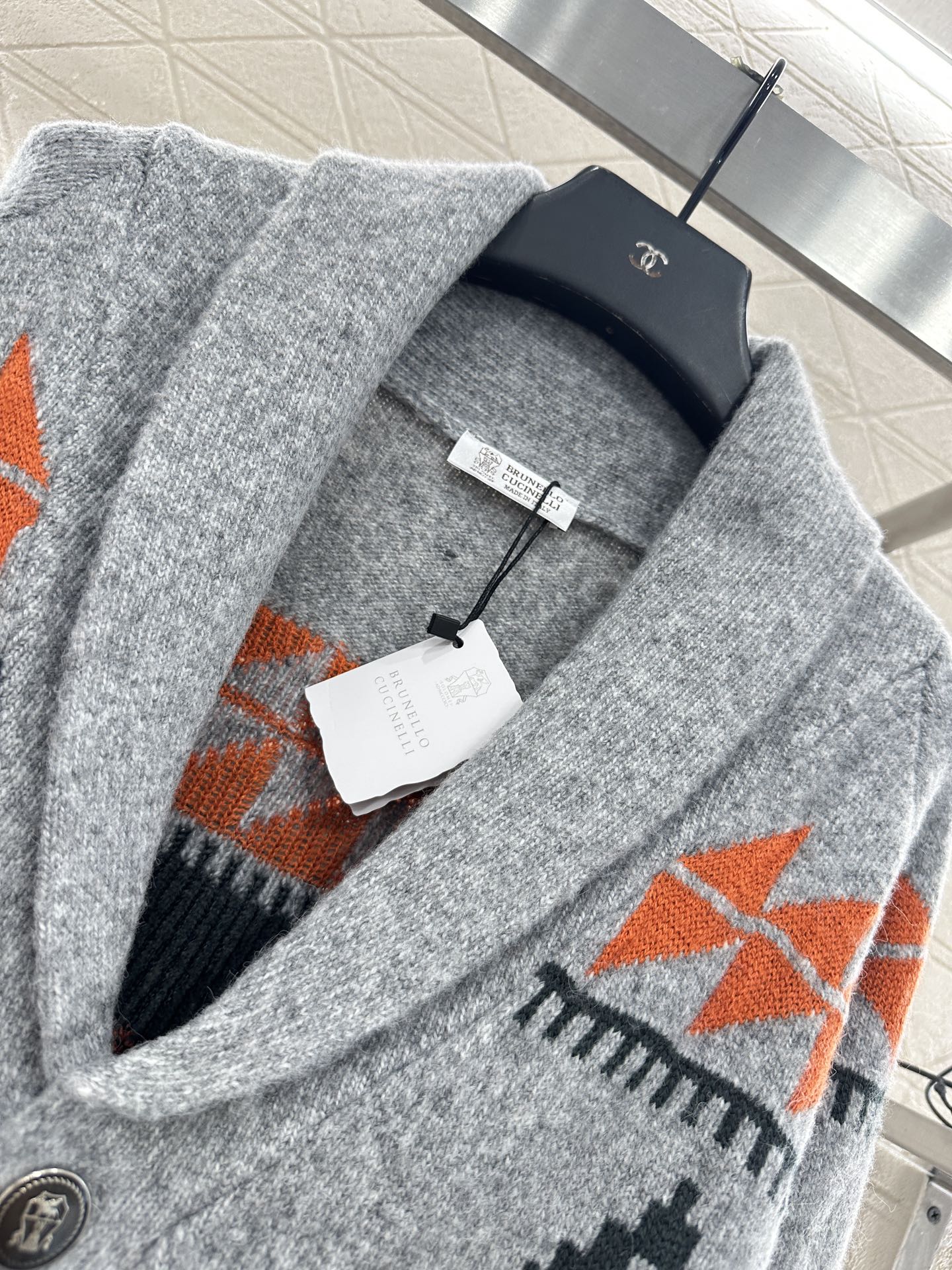 ♥BC*♥2025上架 翻领针织开衫定制YB羊绒针织材质，软糯厚实，柔软亲肤，落肩宽松开衫剪裁，翻领纽扣