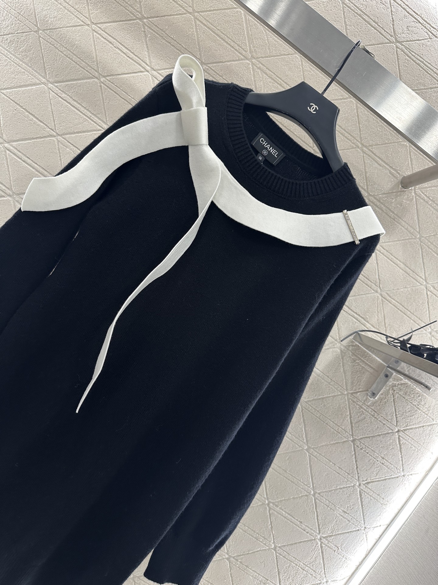 ♥Chane*♥2025新品上架 套头蝴蝶结针织连衣裙定制YB羊绒纱线织造，质感高级，舒适柔软，圆领针织