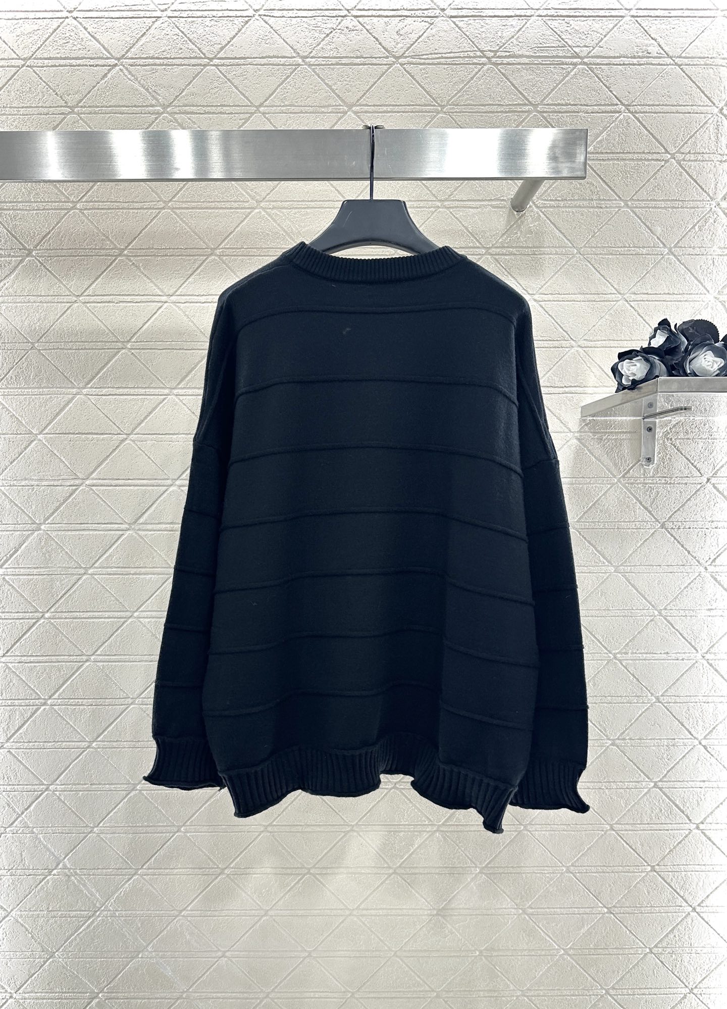 ♥Chane*♥2025新品上架 套头字母针织上衣长裤套装定制YB羊毛纱线织造，质感高级，舒适柔软，圆领