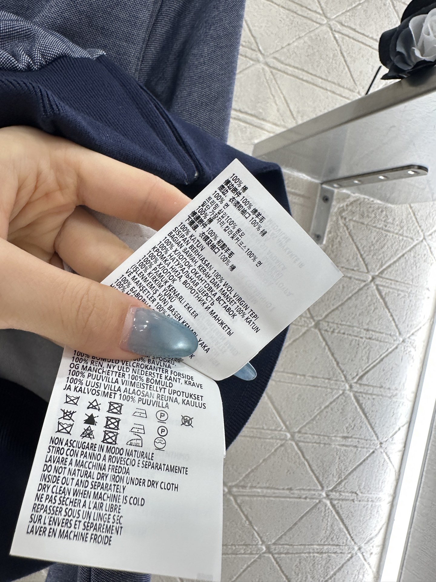 ♥Miumi*♥2025新品上架 撞色外套短裙套装定制YB斜纹全棉材质，质感细腻，垂顺舒适，立领夹克外套