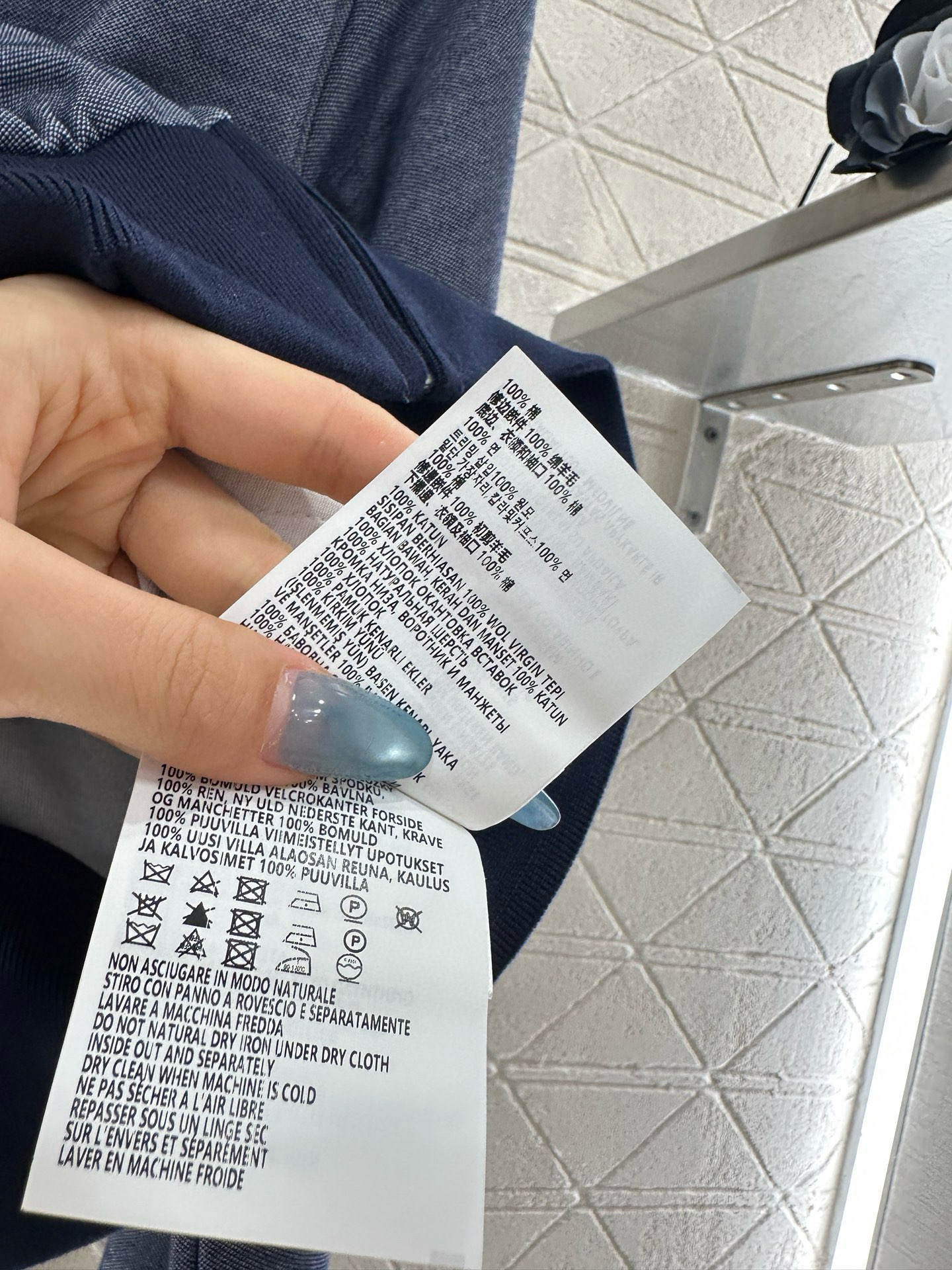 ♥Miumi*♥2025新品上架 撞色外套短裙套装定制YB斜纹全棉材质，质感细腻，垂顺舒适，立领夹克外套