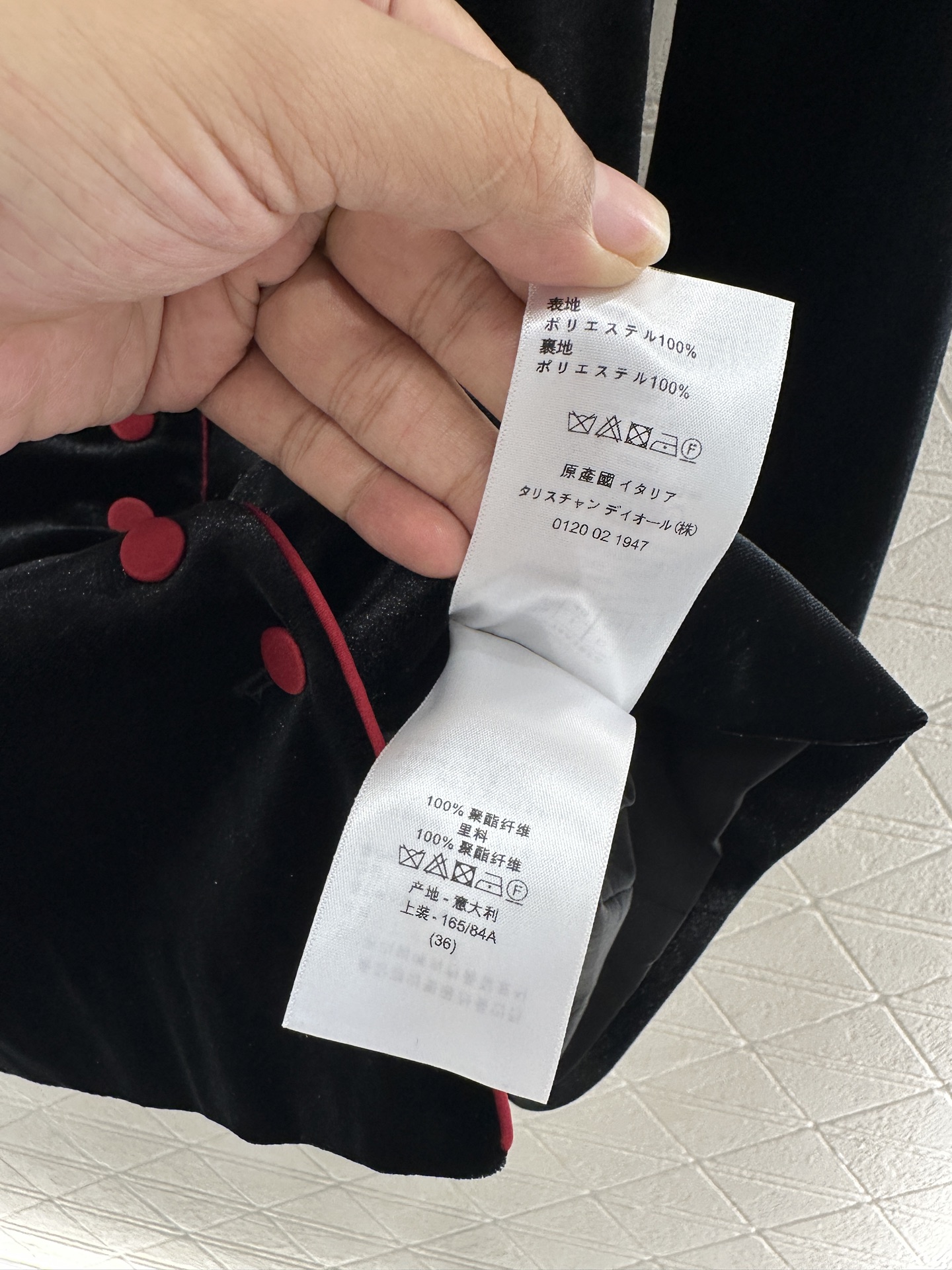 ♥Dio*♥2025新品上架 立领丝绒中长外套定制YB进口丝绒材质，质感光泽，垂顺舒适，直筒裁剪，搭配适