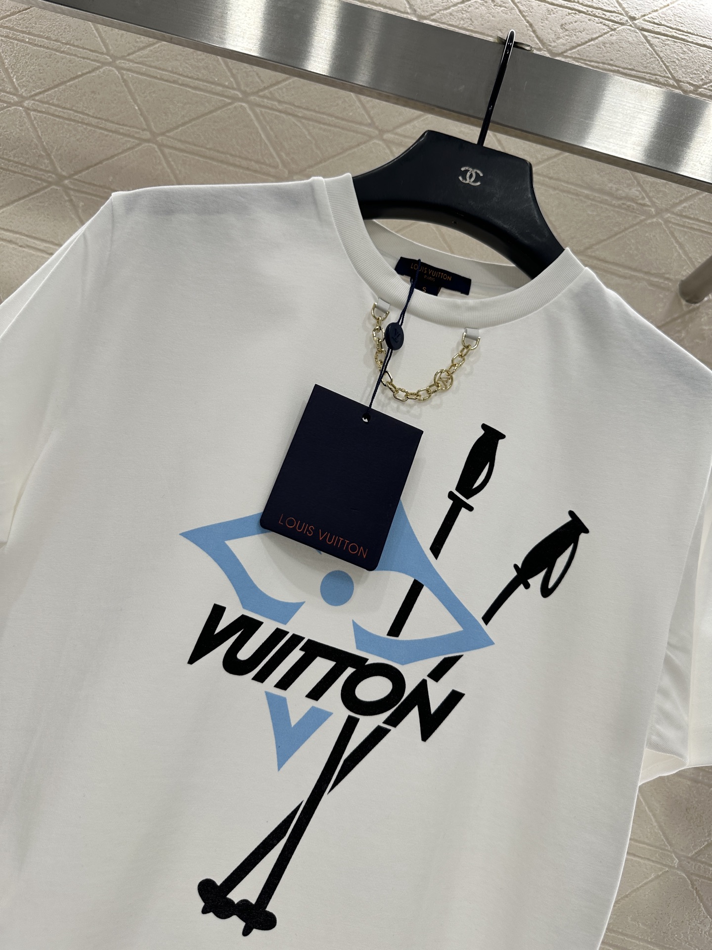 ♥Louis Vuitto*♥2025新品上架 链条圆领印花𝑇𝑒𝑒滑雪系列#定制YB斜纹全棉材质，透气舒