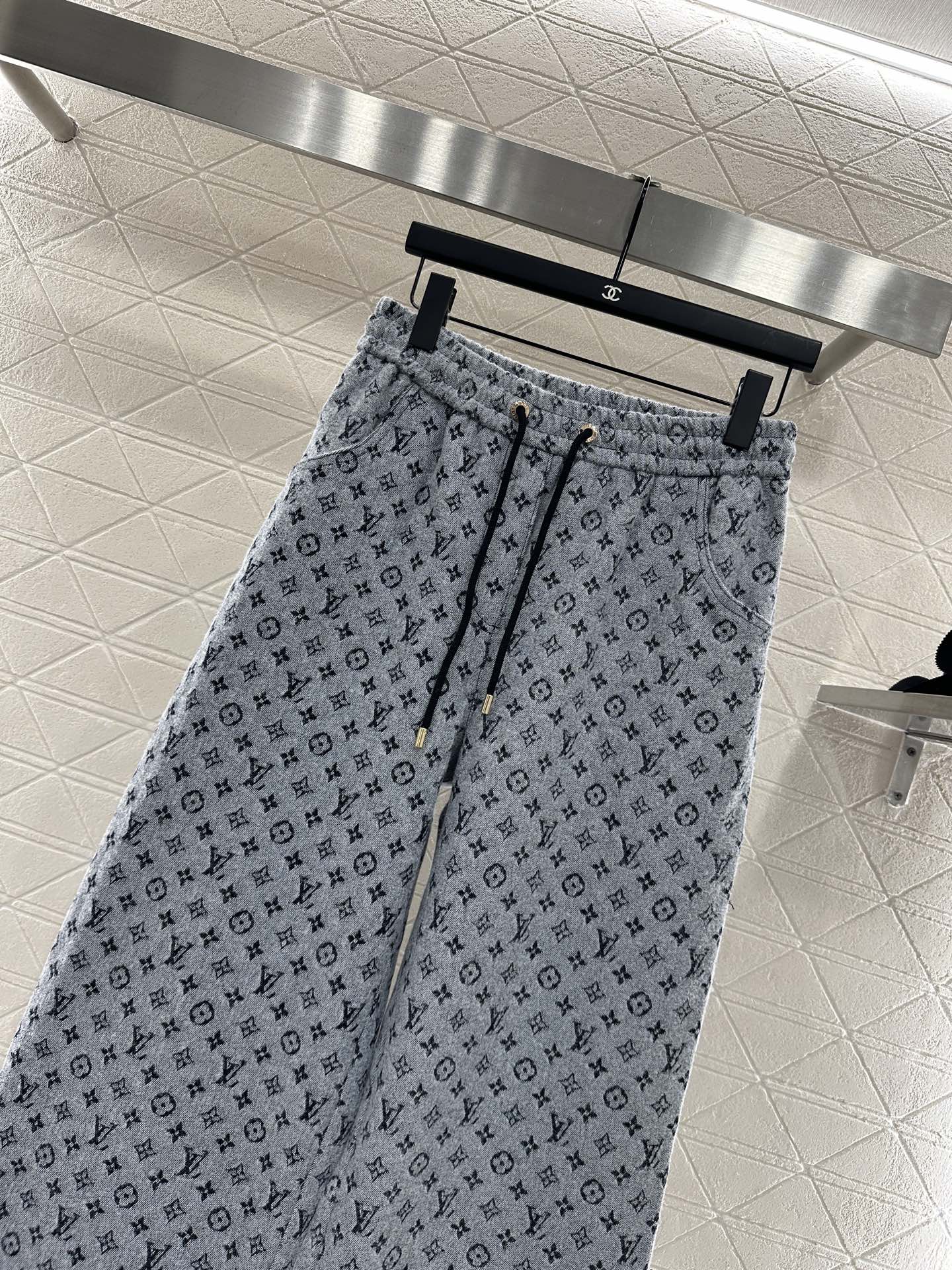 ♥Louis Vuitto*♥2025新品上架 夹克外套长裤套装定制YB进口提花材质，质感高级，挺括有型