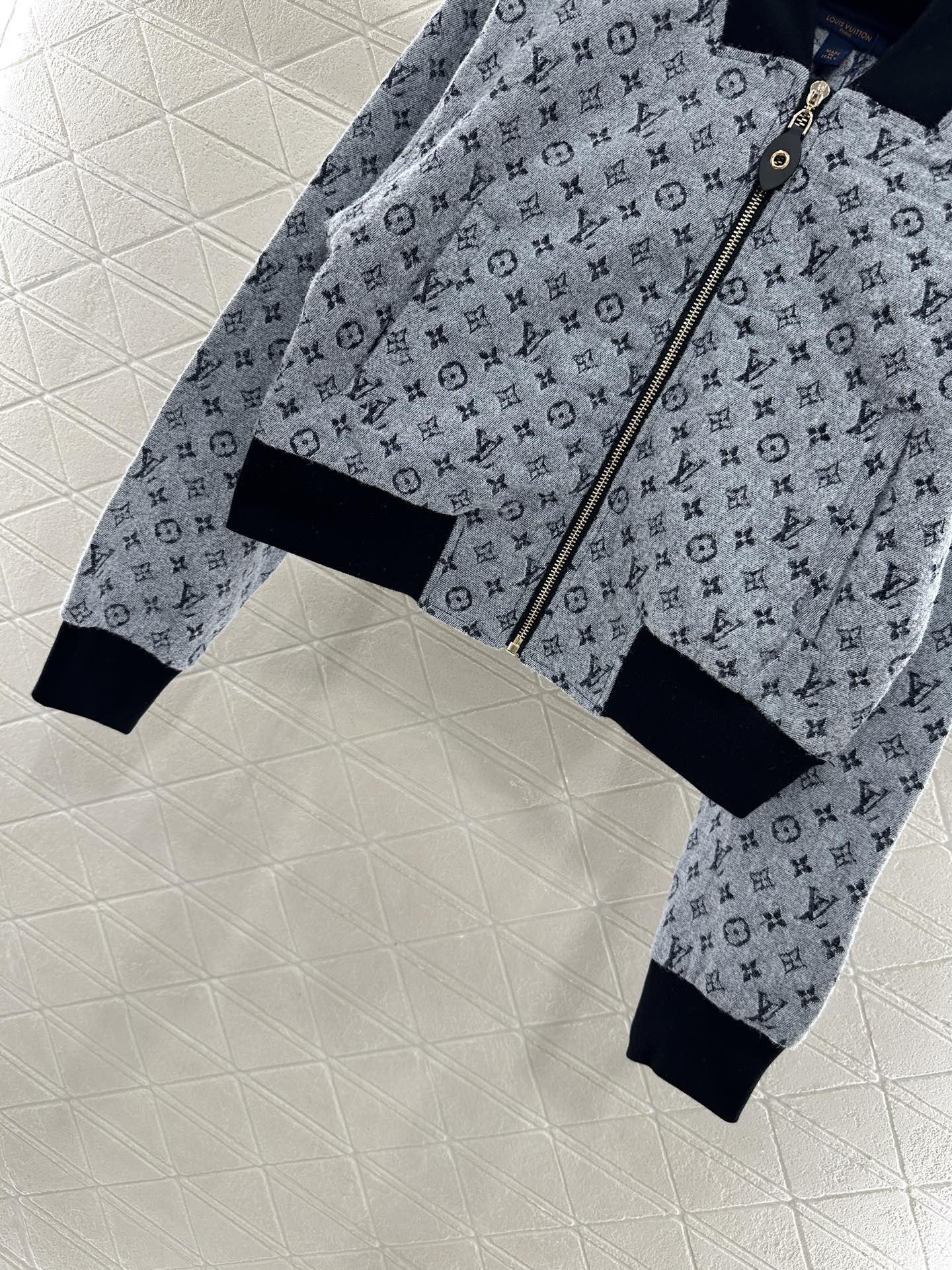 ♥Louis Vuitto*♥2025新品上架 夹克外套长裤套装定制YB进口提花材质，质感高级，挺括有型