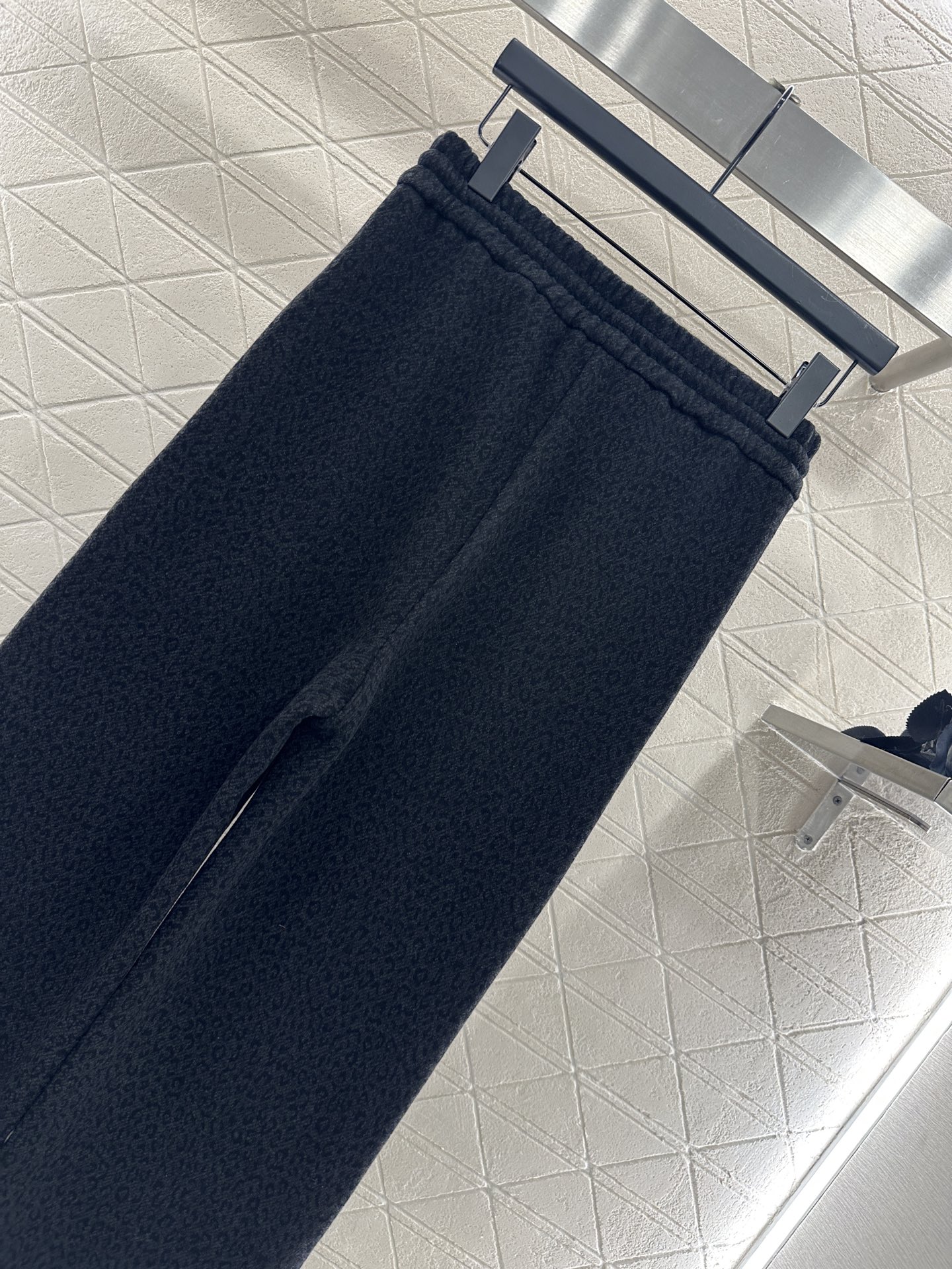 ♥Dio*♥2025新品上架 高腰抽绳阔腿长裤定制YB进口棉毛材质，面料柔软舒适，光泽细腻，高腰抽绳阔腿