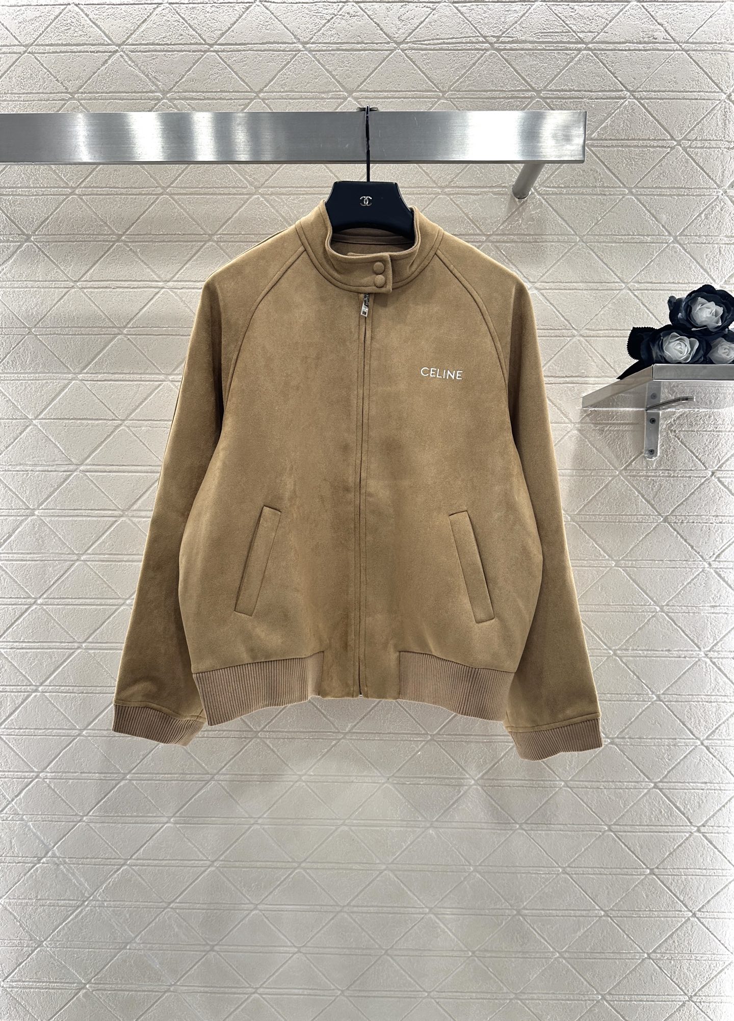 ♥Celin*♥2025新品上架 麂皮飞行夹克外套定制YB棉麂皮材质，质感光泽，肌理明显，拉链夹克外套版