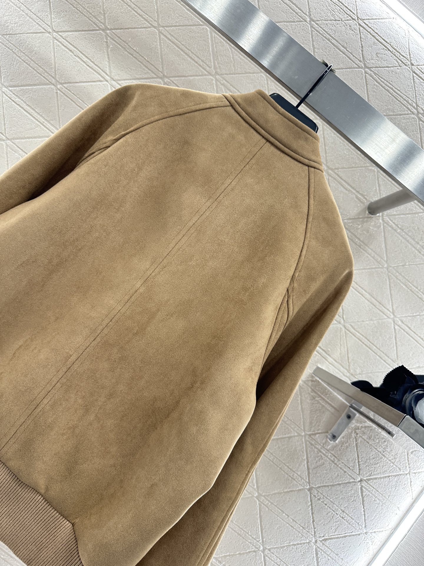 ♥Celin*♥2025新品上架 麂皮飞行夹克外套定制YB棉麂皮材质，质感光泽，肌理明显，拉链夹克外套版