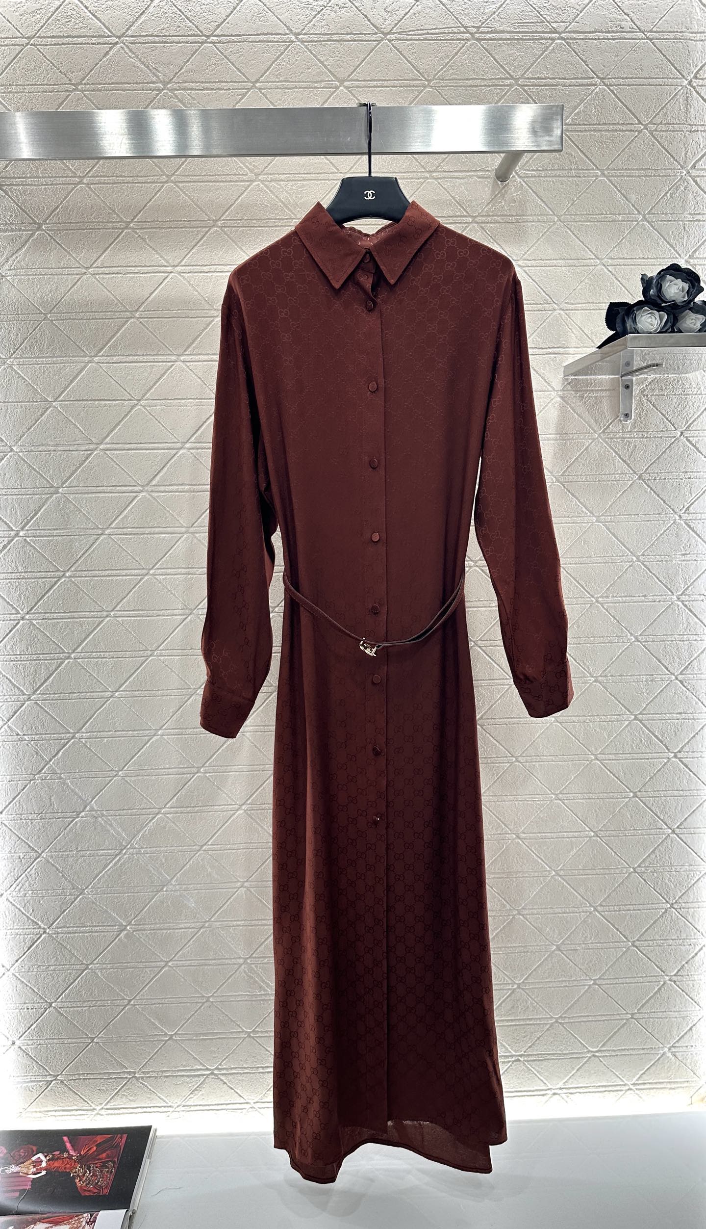 ♥Gucc*♥2025新品上架 提花腰带连衣裙定制YB进口斜纹稠材质，质感舒适细腻，衬衫收腰连衣裙版型，