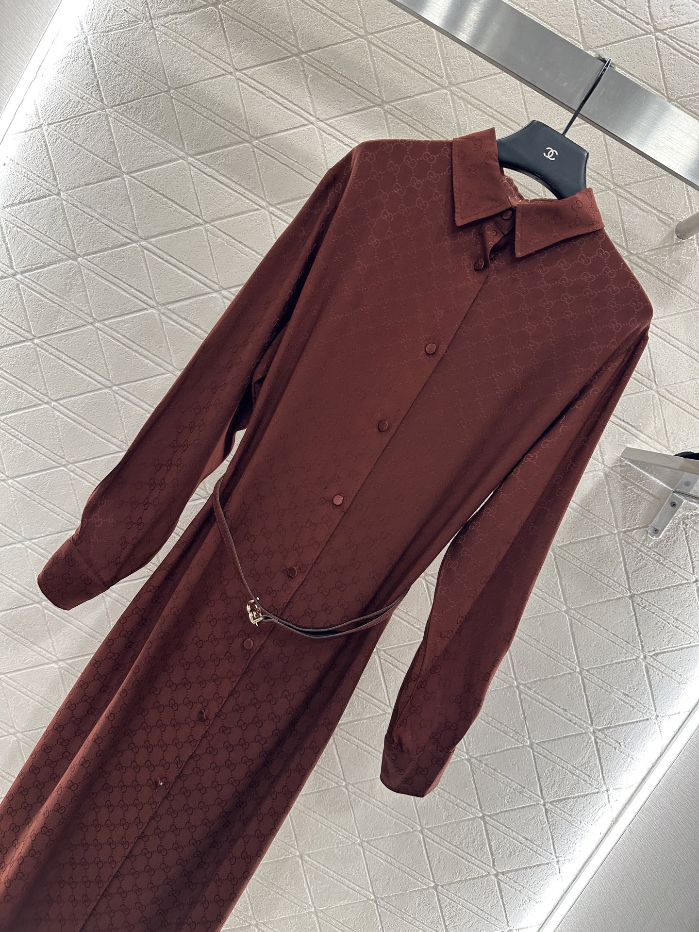 ♥Gucc*♥2025新品上架 提花腰带连衣裙定制YB进口斜纹稠材质，质感舒适细腻，衬衫收腰连衣裙版型，