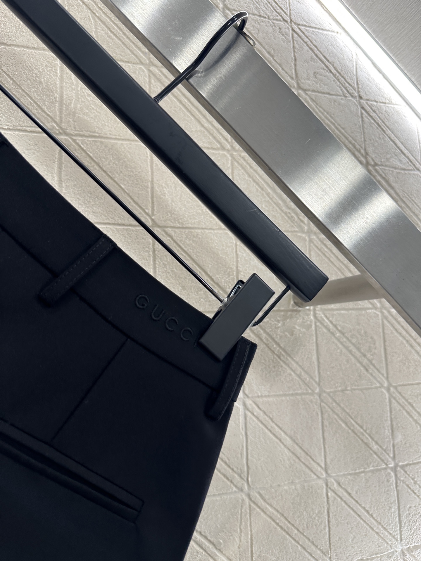 ♥Gucc*♥2025新品上架 翻领西装外套短裤套装定制YB进口精仿羊毛混纺材质，质感高级，挺括有型，翻