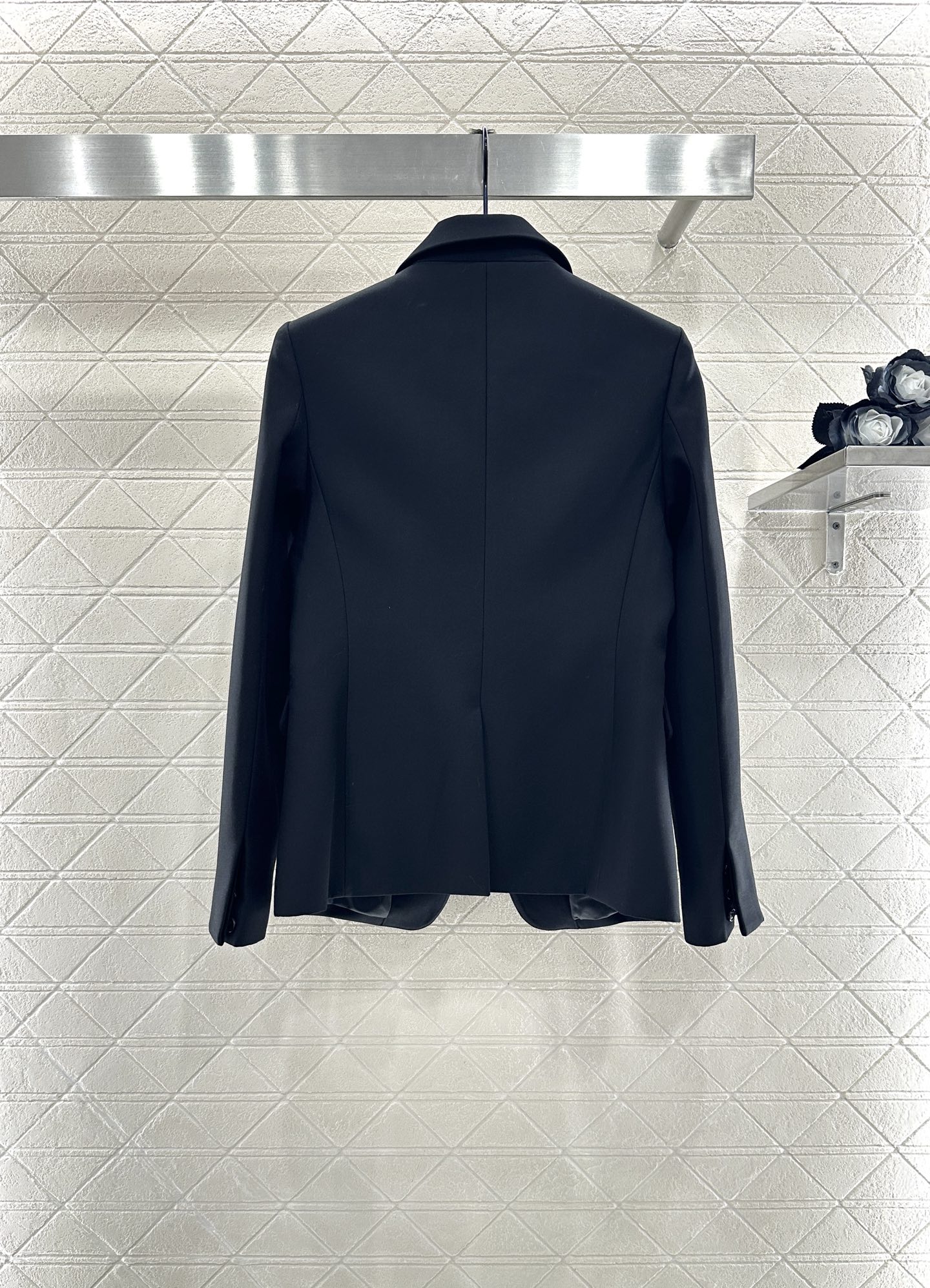 ♥Gucc*♥2025新品上架 翻领西装外套短裤套装定制YB进口精仿羊毛混纺材质，质感高级，挺括有型，翻