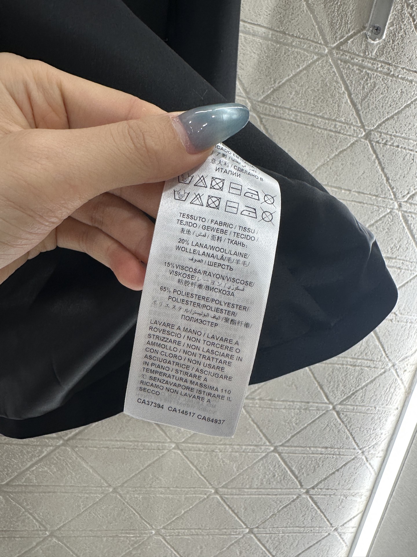 ♥Gucc*♥2025新品上架 翻领西装外套短裤套装定制YB进口精仿羊毛混纺材质，质感高级，挺括有型，翻