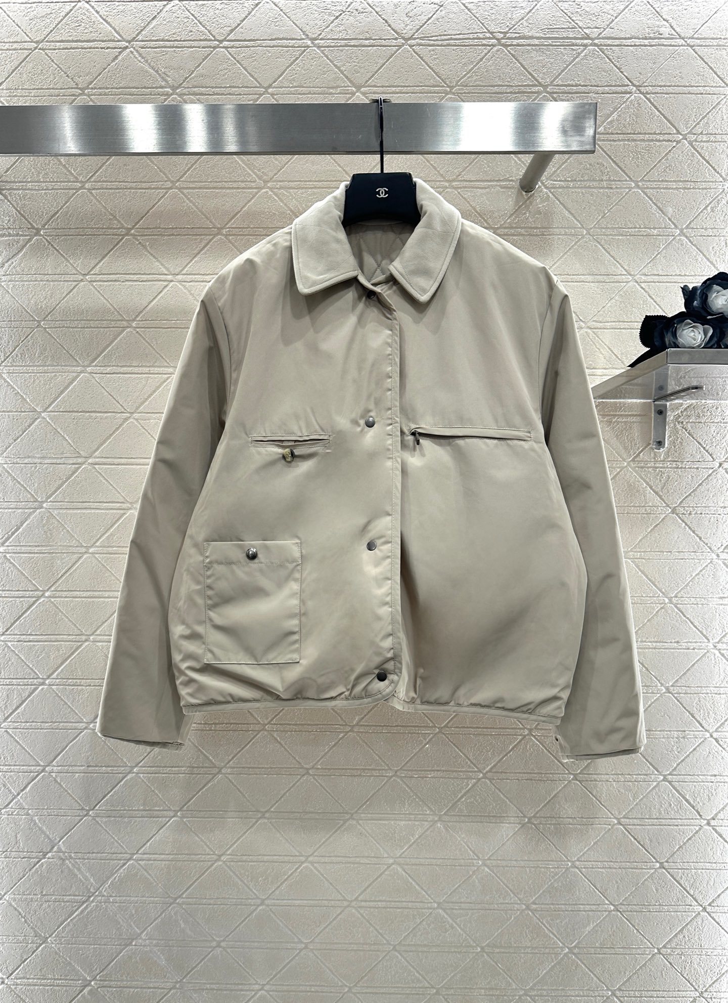 ♥lP。*♥2025新品上架 翻领两面穿棉服外套定制YB防风防水尼龙材质,羽绒棉填充内里,整件轻盈保暖,