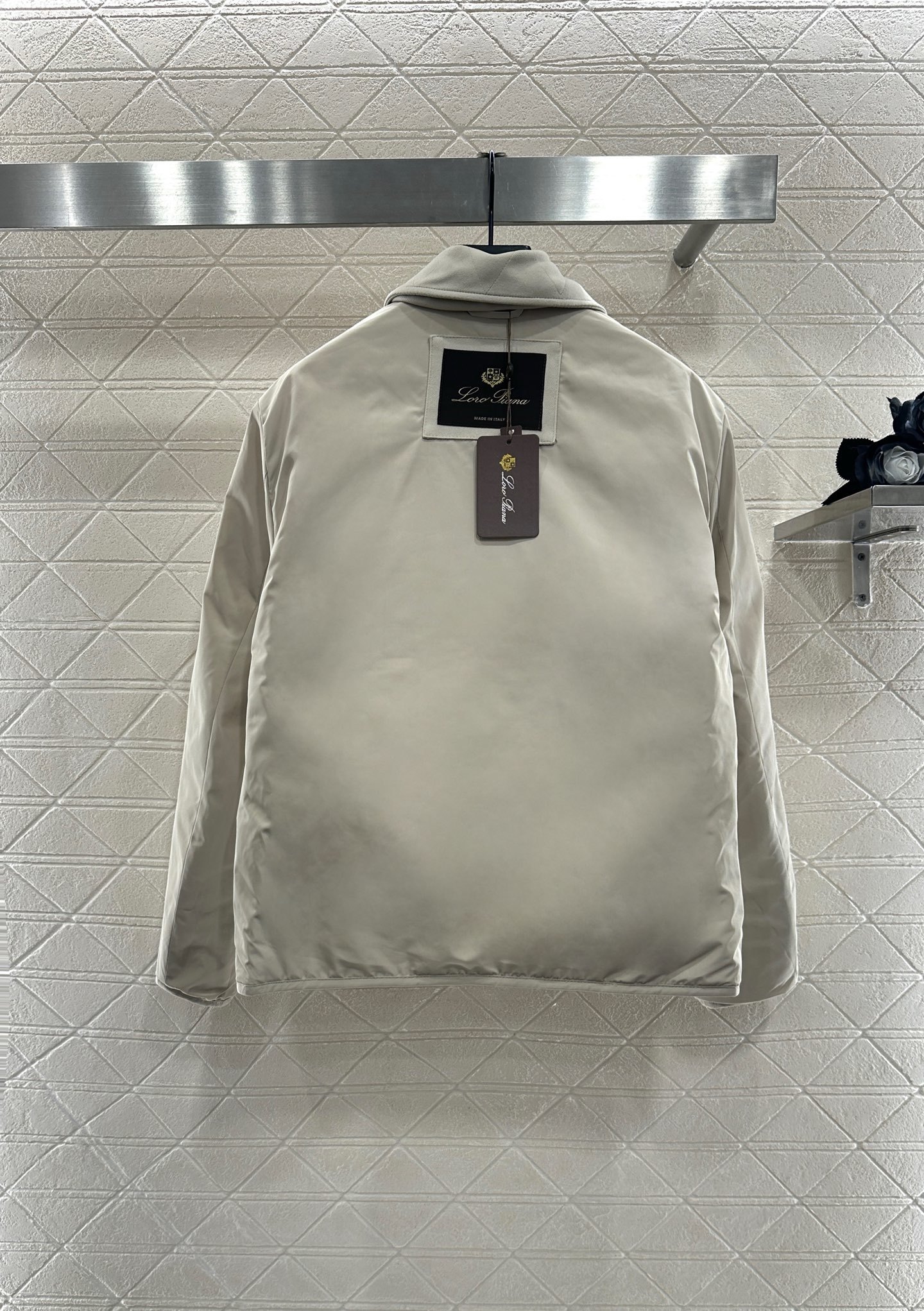 ♥lP。*♥2025新品上架 翻领两面穿棉服外套定制YB防风防水尼龙材质,羽绒棉填充内里,整件轻盈保暖,