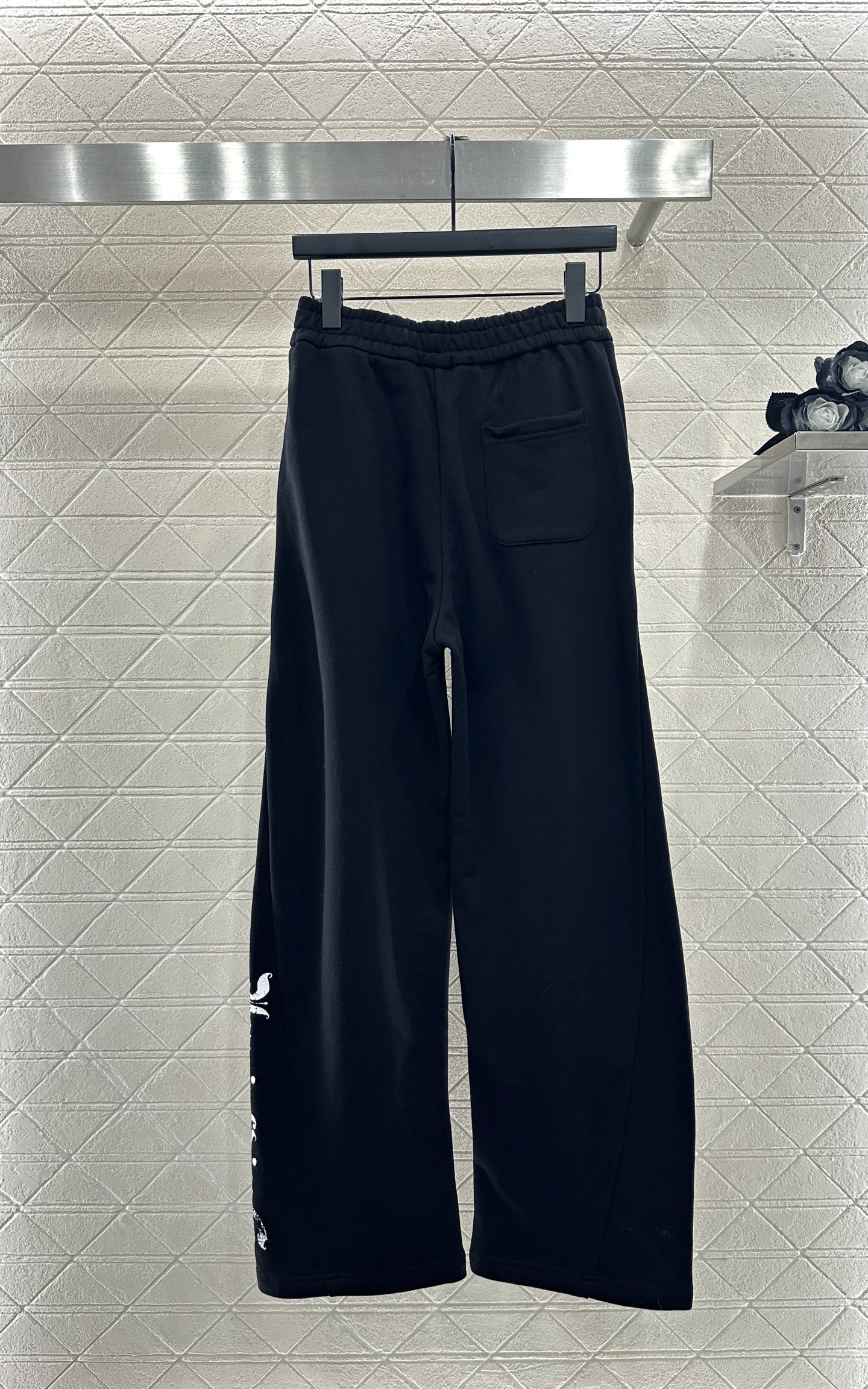 ♥Chrome hear*♥2025新品上架 字母徽标连帽外套长裤套装定制YB斜纹全棉材质，质感光泽，品