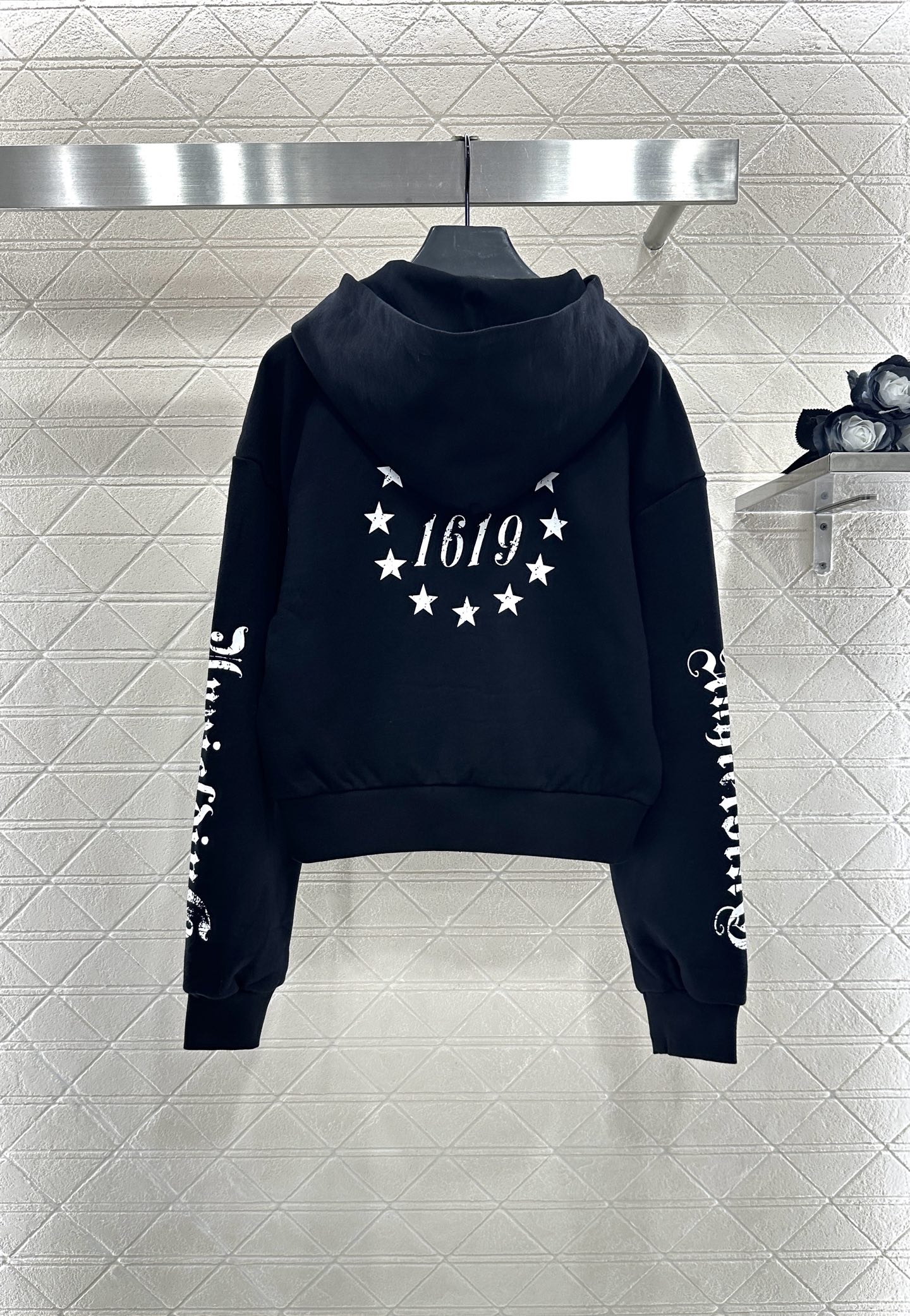 ♥Chrome hear*♥2025新品上架 字母徽标连帽外套长裤套装定制YB斜纹全棉材质，质感光泽，品