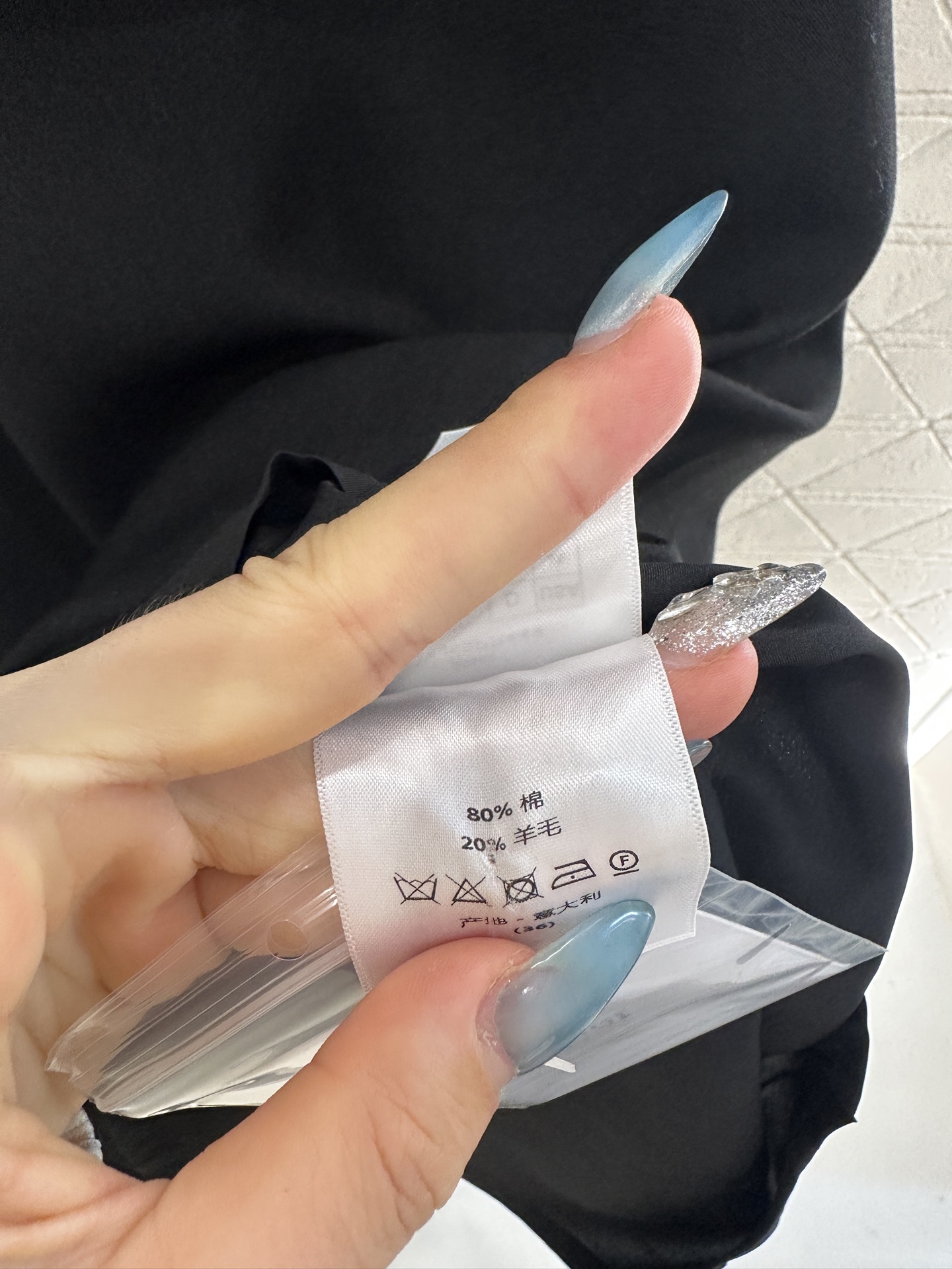 ♥Dio*♥2025新品上架 珍珠环绕腰带连衣裙定制YB进口棉毛材质，质感细腻，垂感有型，长袖圆领连衣裙