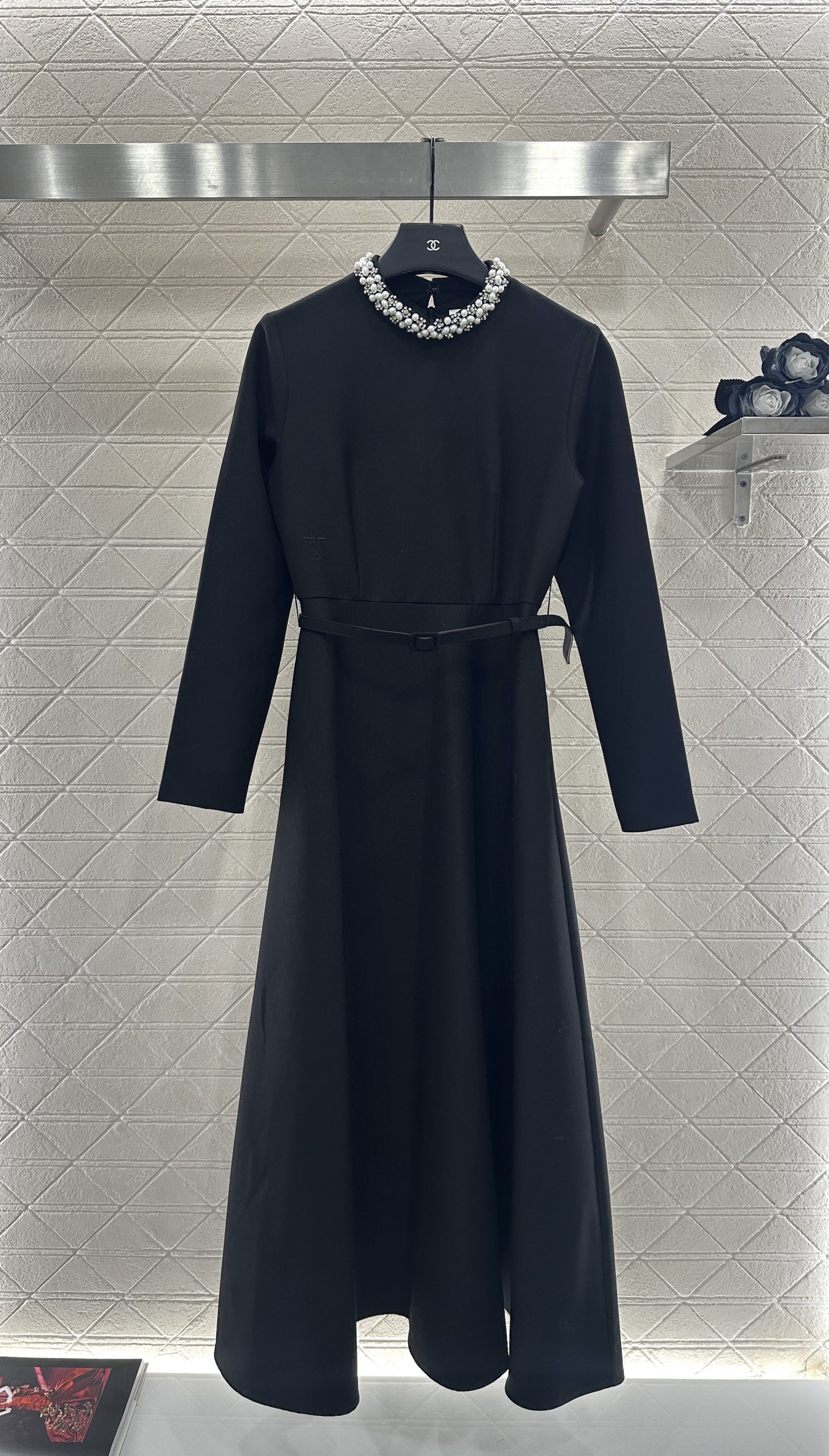 ♥Dio*♥2025新品上架 珍珠环绕腰带连衣裙定制YB进口棉毛材质，质感细腻，垂感有型，长袖圆领连衣裙