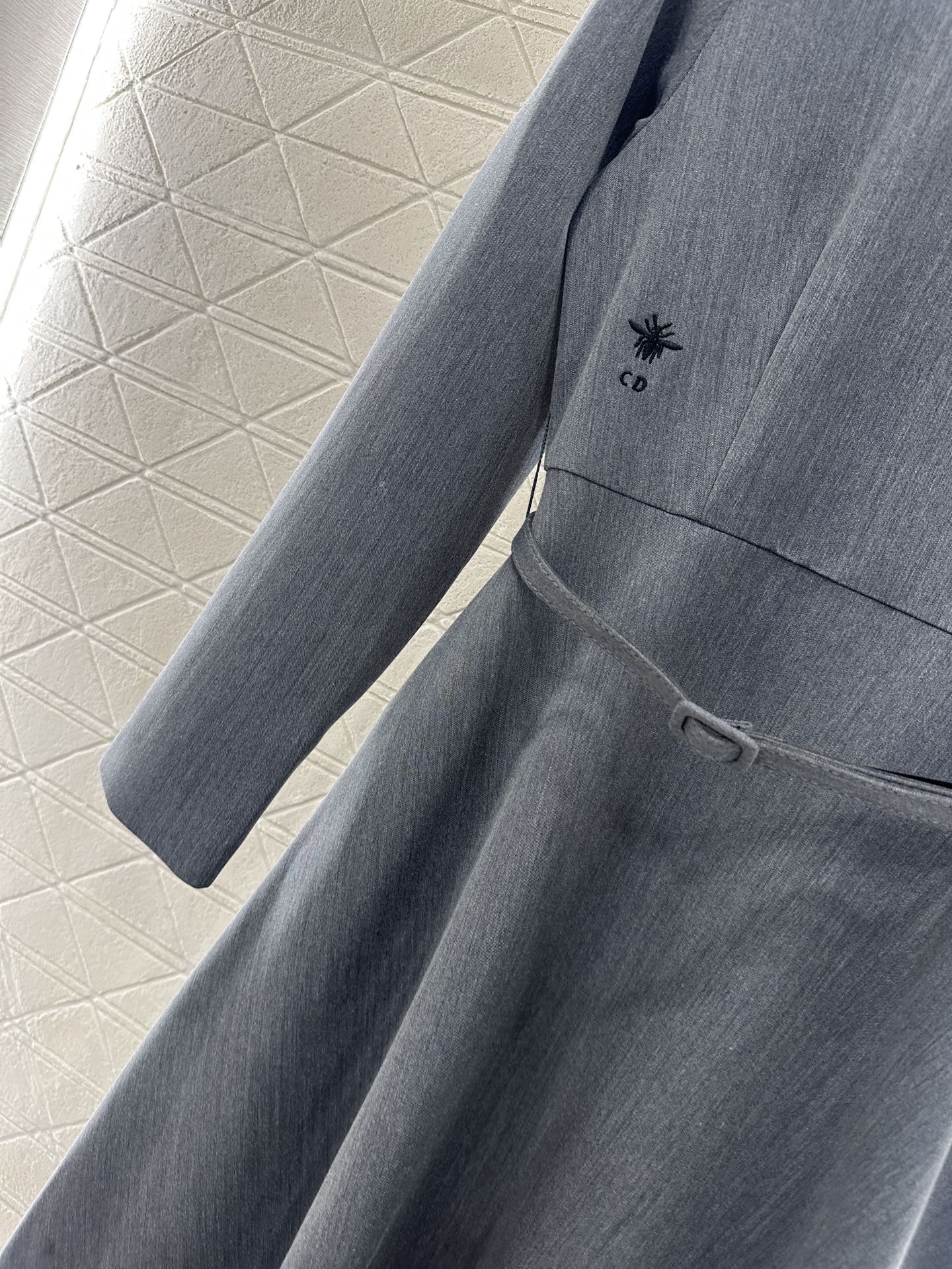 ♥Dio*♥2025新品上架 珍珠环绕腰带连衣裙定制YB进口棉毛材质，质感细腻，垂感有型，长袖圆领连衣裙