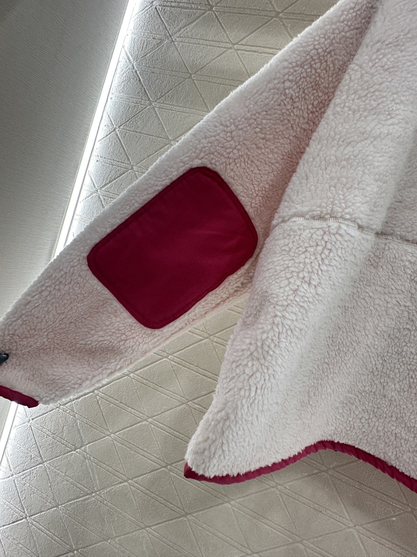 ♥Canada goos♥2025新品上架 泰迪毛绒外套通体饰以泰迪毛绒材质，质感柔软舒适，时髦洋气，立